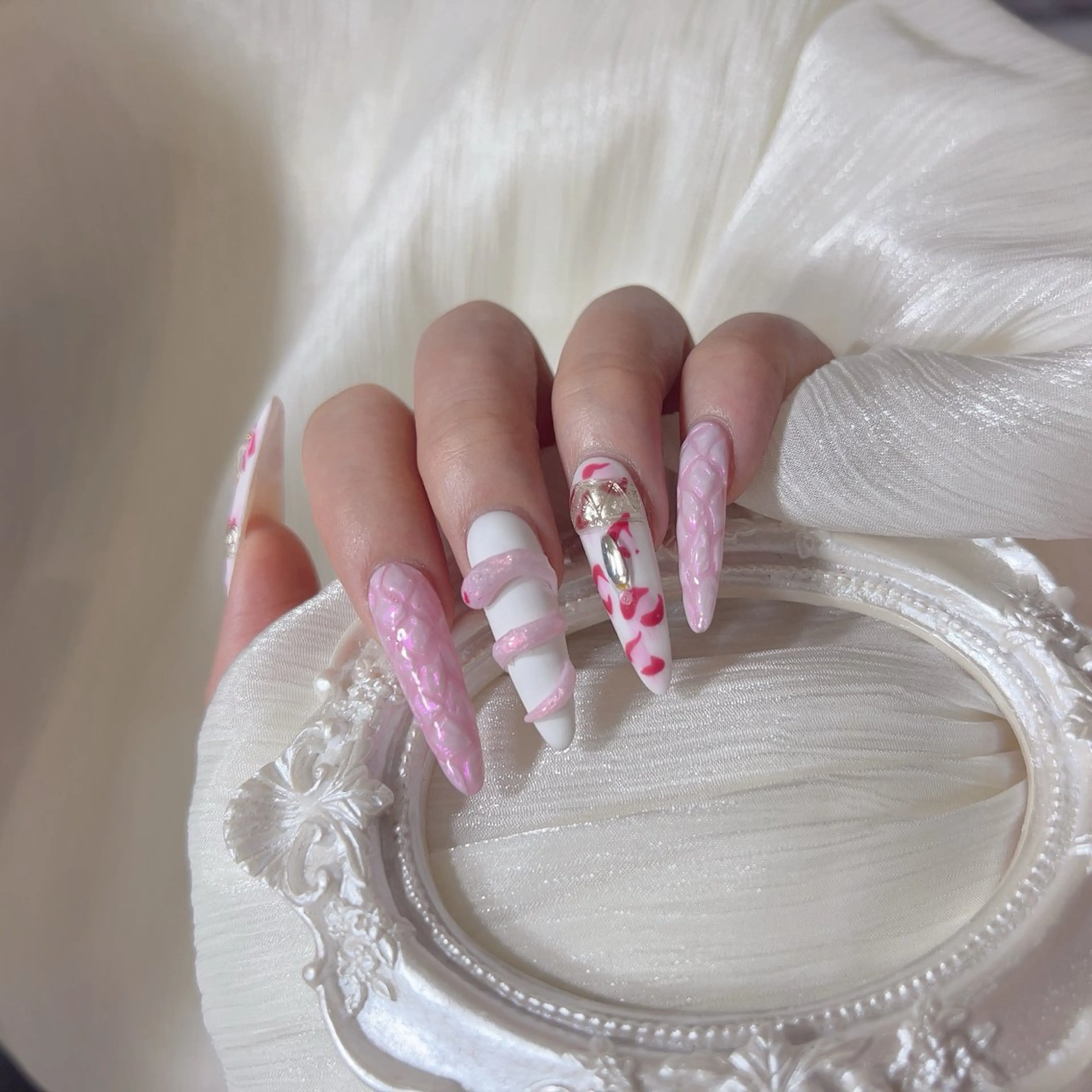 ネイル ハンドネイル ハンドケア 🎀Pink ピンク🎀のネイルデザイン