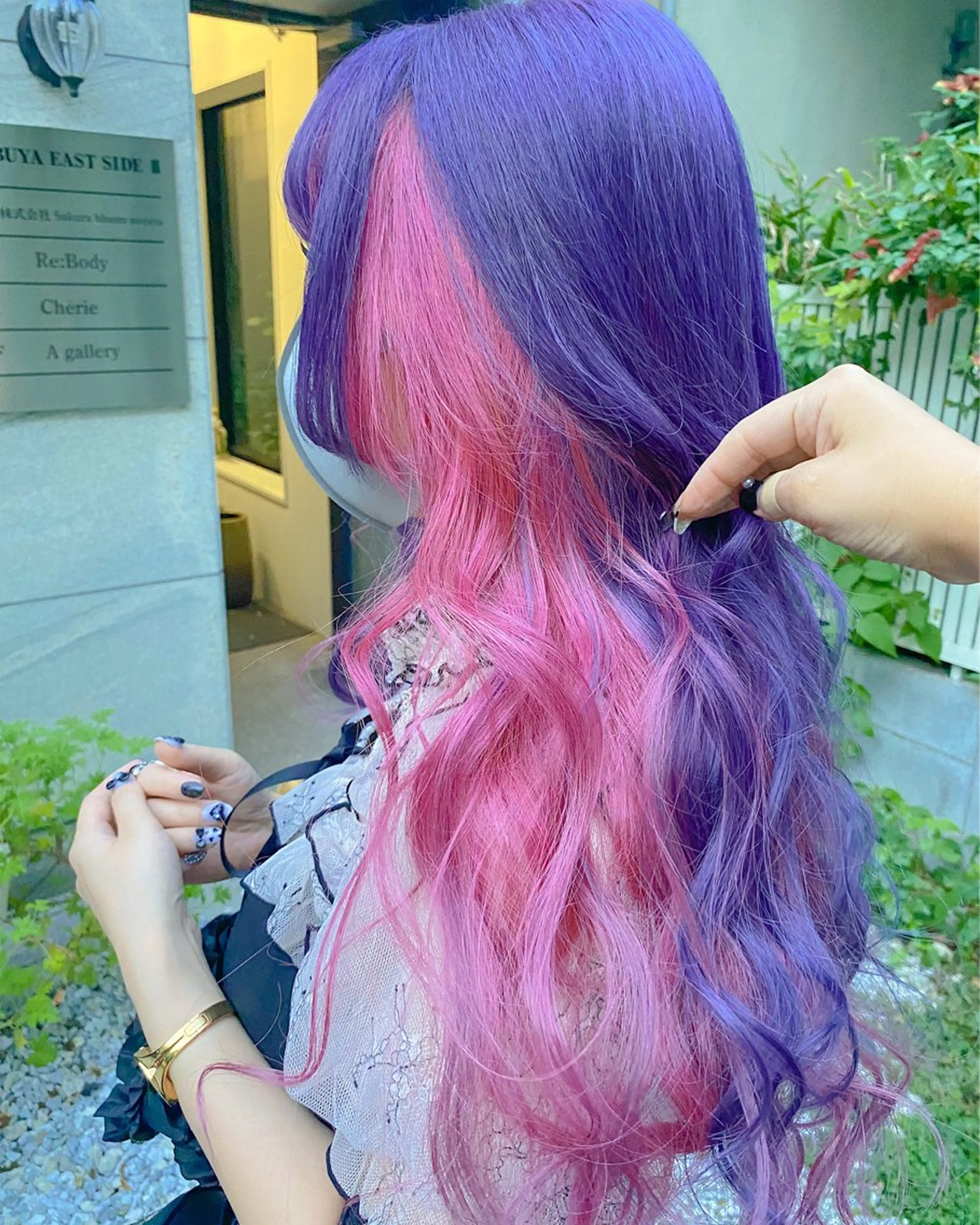 ロング カラー ブルーカラー デザインカラー グラデーションカラー ハイトーンカラー インナーカラー ヘアカラー Chérie所属・Chérie 渋谷/カラーサロンのヘアスタイル