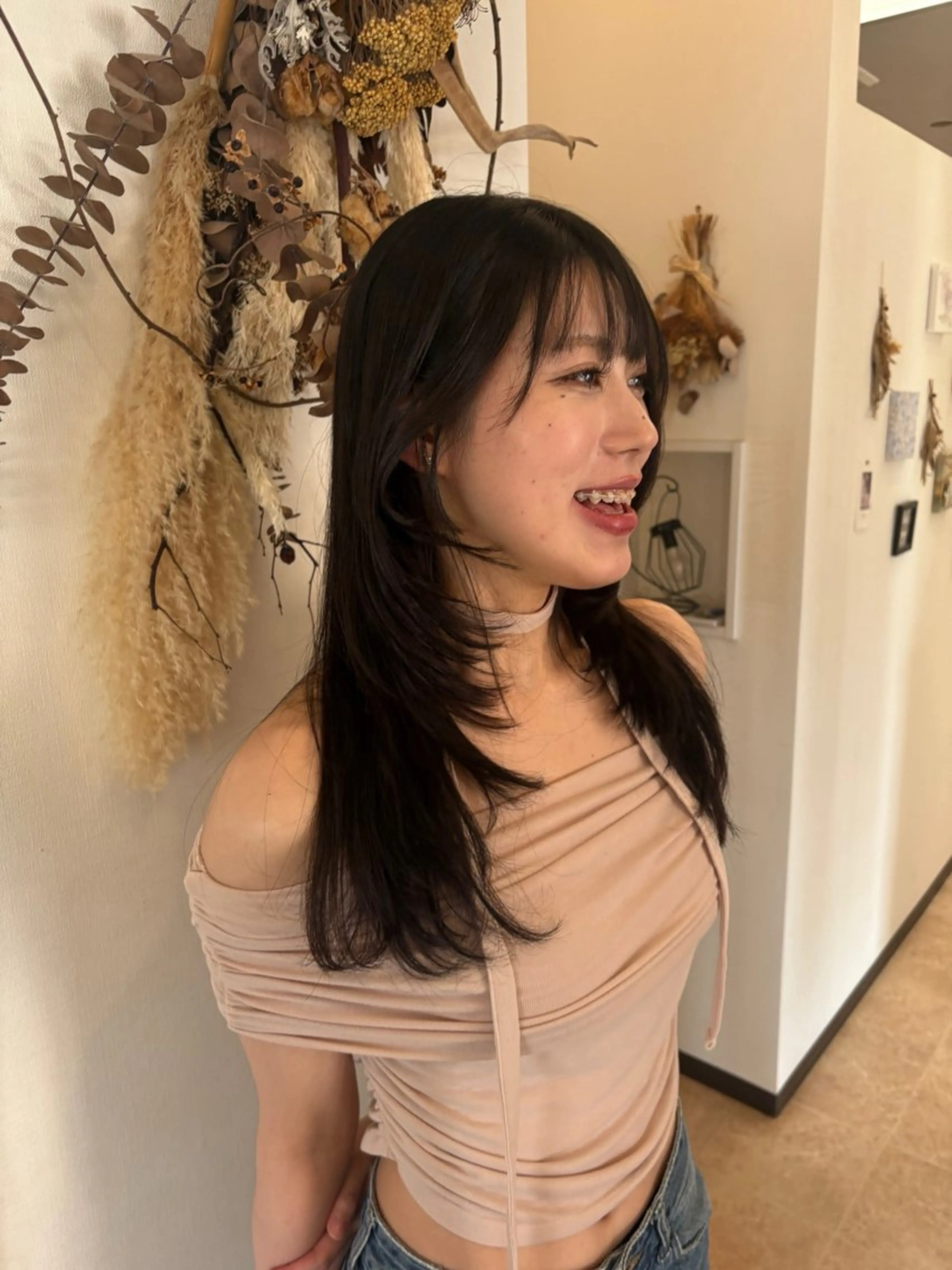 レイヤーカット(顔周り＋後ろもしっかりレイヤーを入れていい方限定)の写真