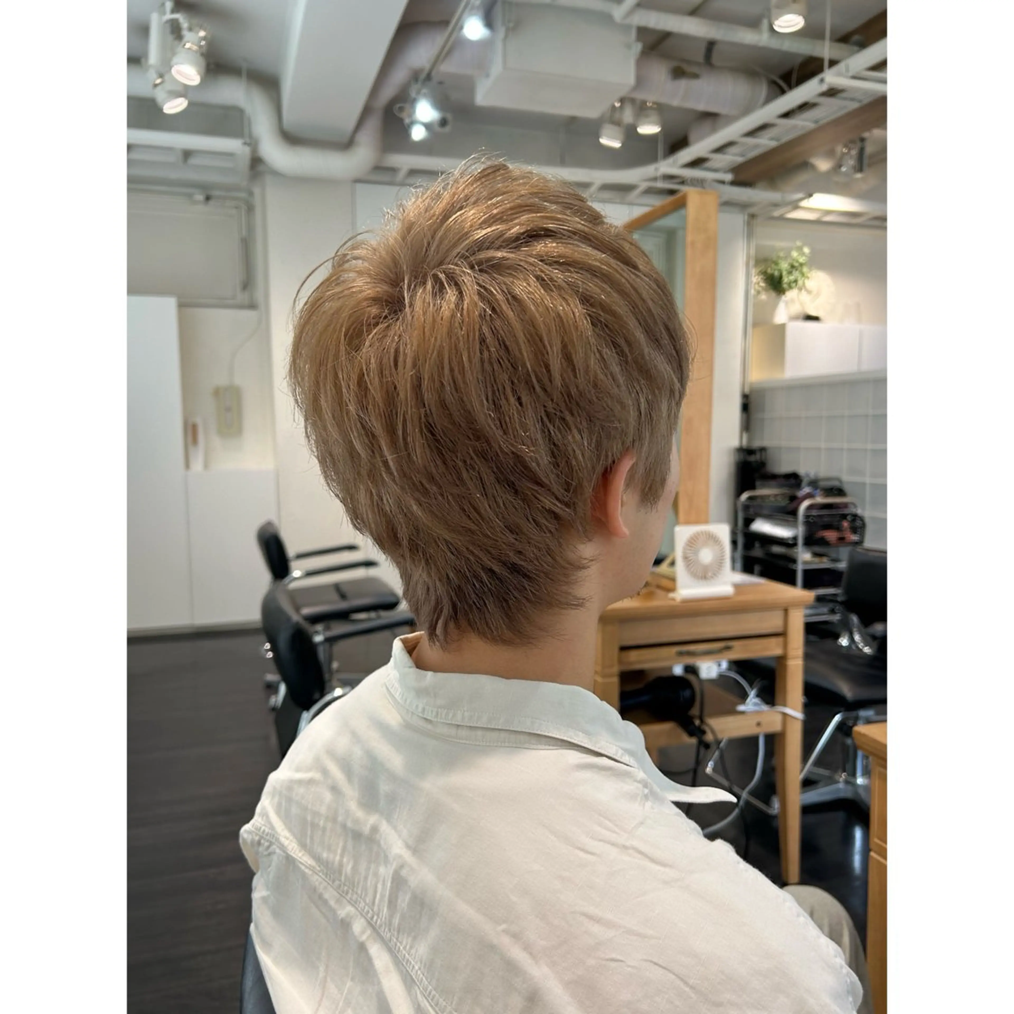 ショート カラー メンズ メンズブリーチ ブリーチ ブロンド ダブルカラー カット ヘアカラー トリートメント Mplus  二子玉川所属・◎鹿嶋◎暖色ｶﾗｰ /ﾒﾝｽﾞﾊﾟｰﾏのヘアスタイル