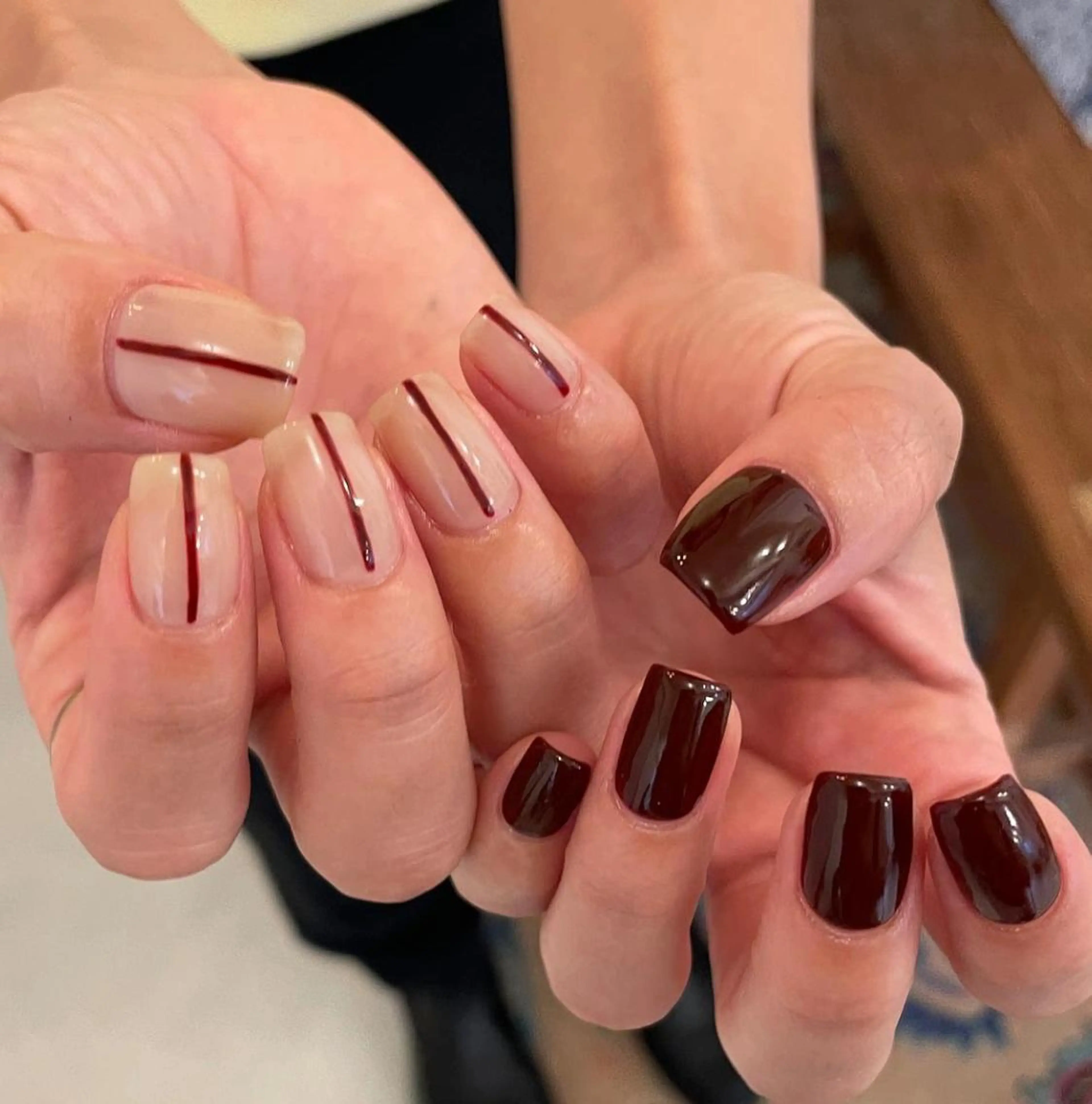 ネイル シンプルネイル Queens みなみのネイルデザイン