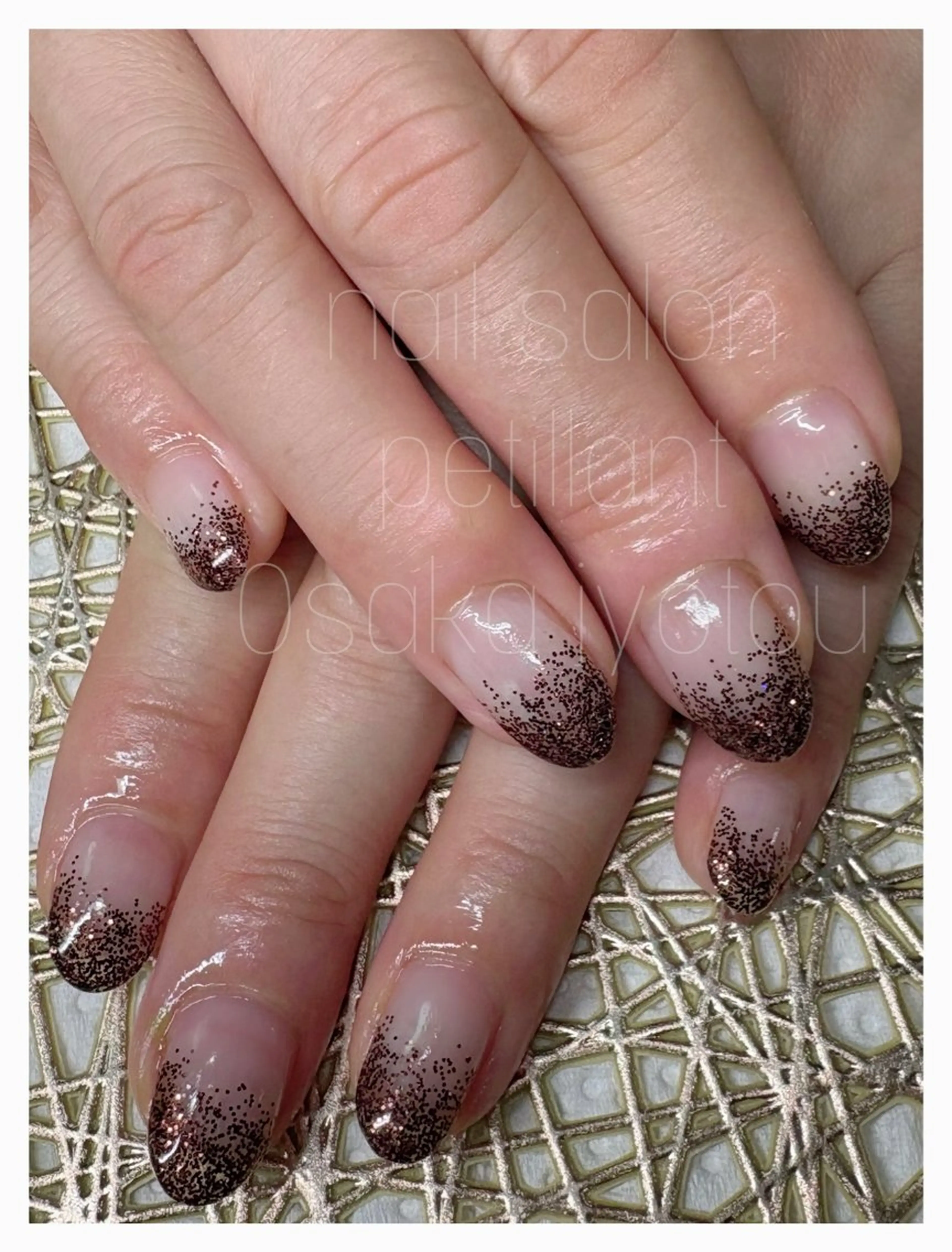 ネイル ブラウン グラデーション ラメ(グリッター) シンプルネイル ハンドネイル ハンドケア petillant所属・nail salon petillantのネイルデザイン