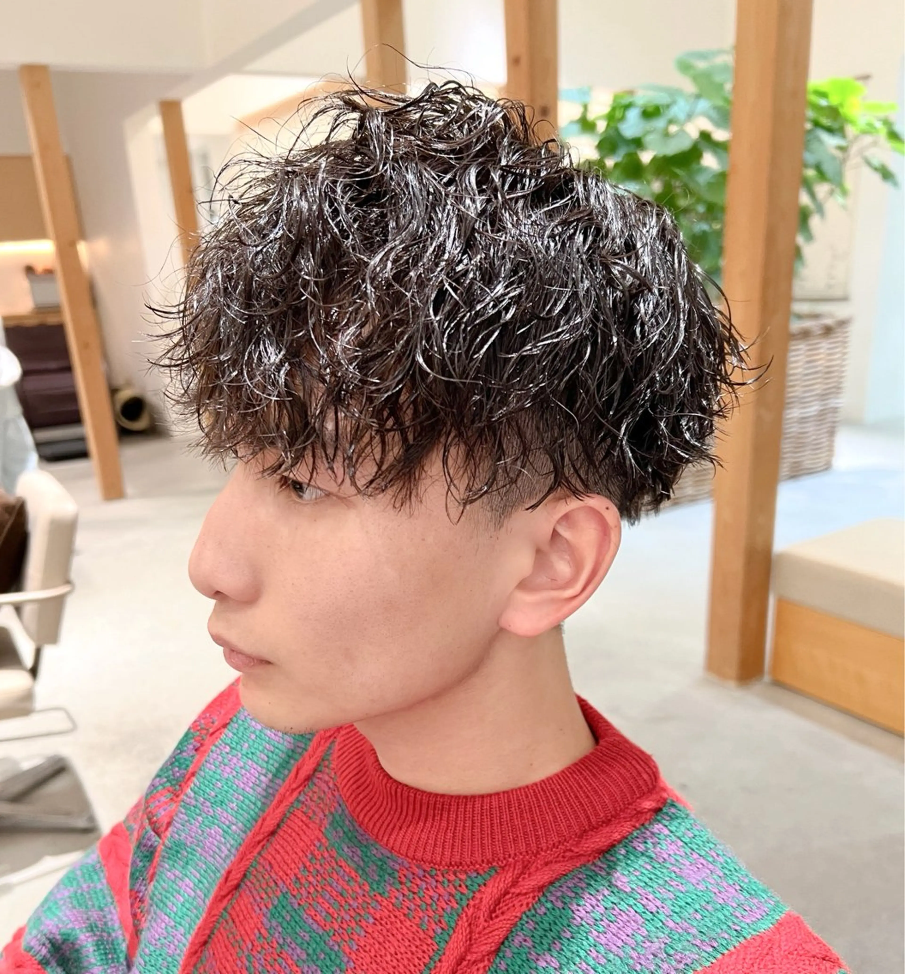 ショート パーマ メンズ マッシュ メンズパーマ ツイストスパイラルパーマ スパイラルパーマ カット パーマ トリートメント 服部 雄輝のヘアスタイル