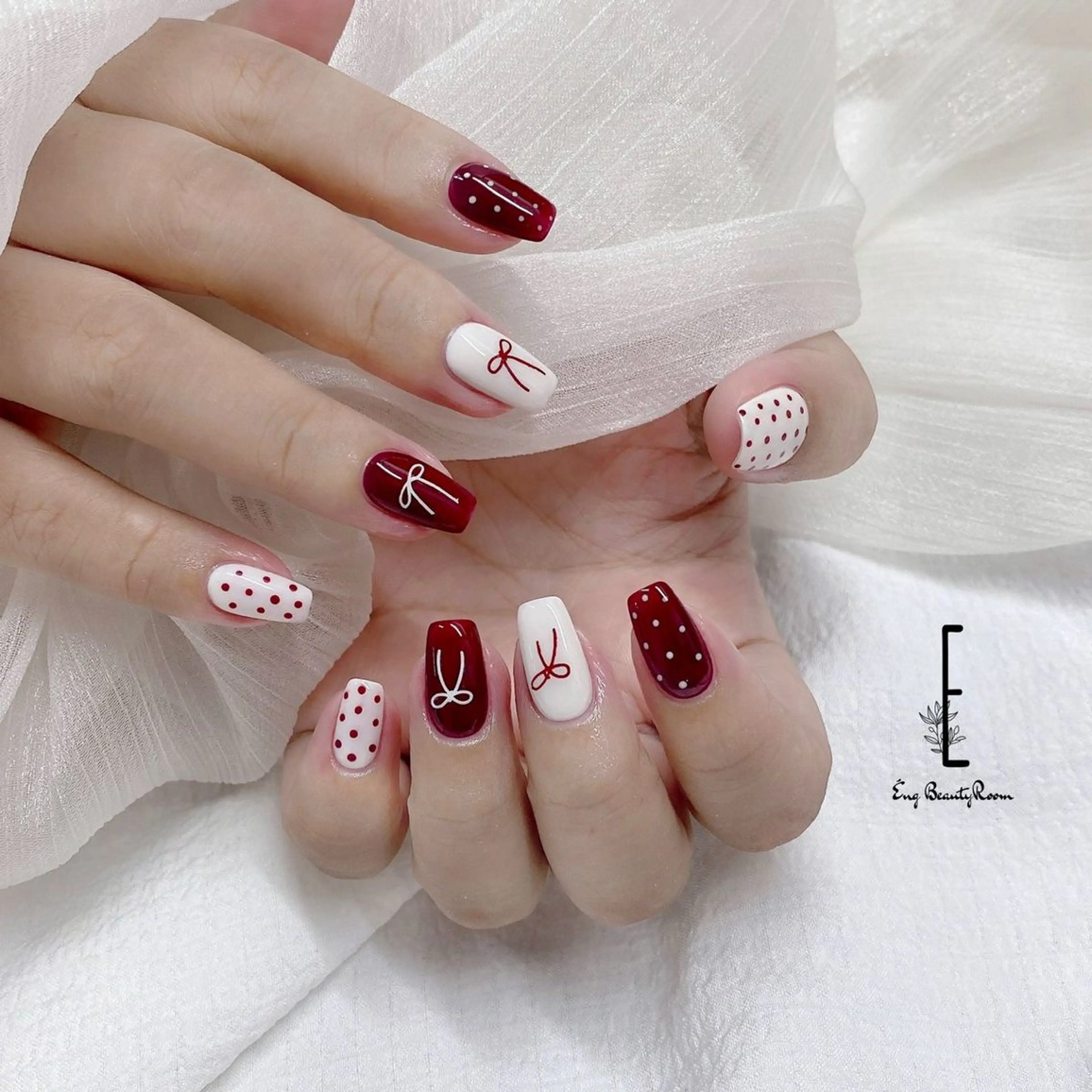 ネイル チークネイル フットネイル フレンチネイル グラデーション 韓国ネイル RibbonNail Staffのネイルデザイン