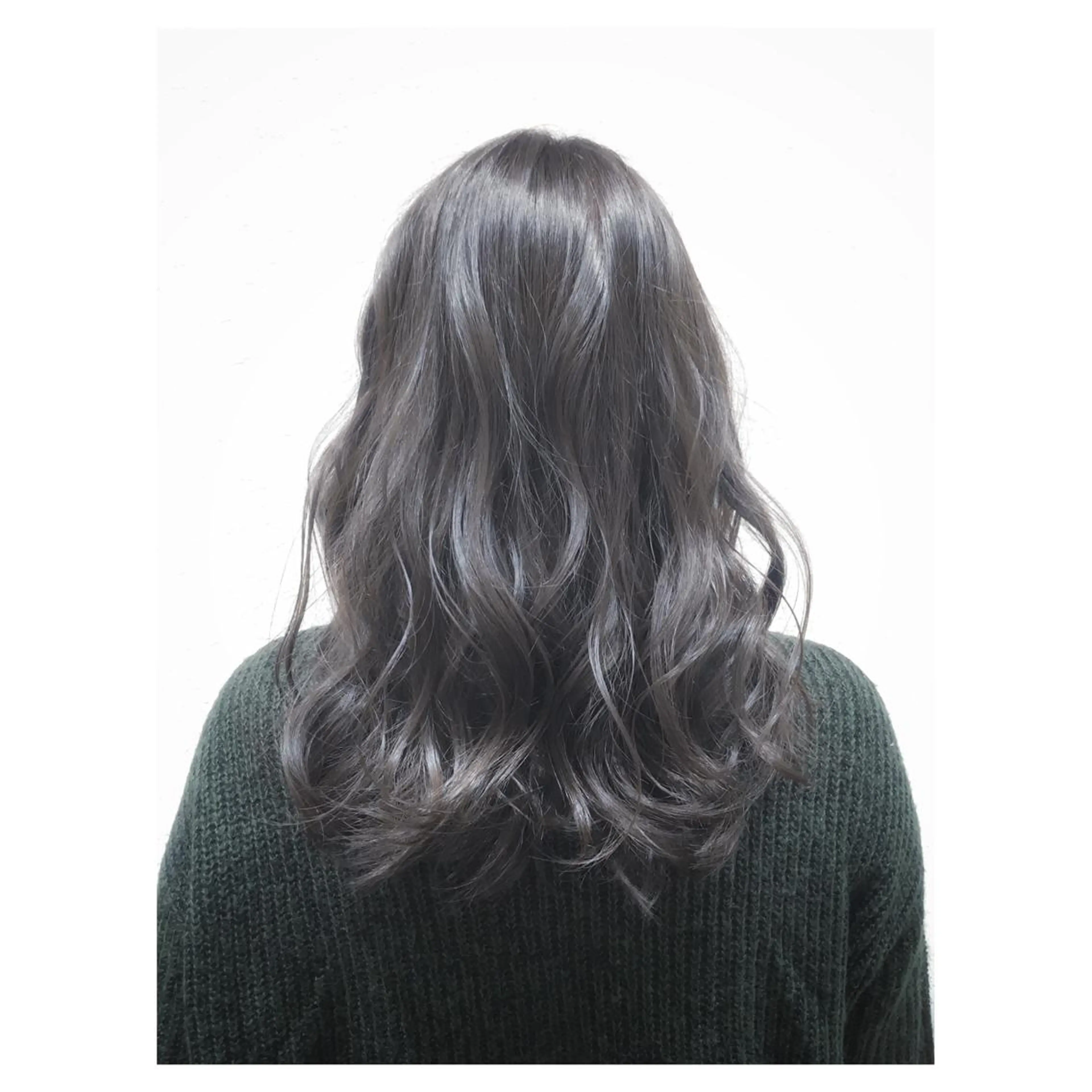 セミロング ロング カラー グレージュ イルミナカラー 髪にドラマを。biscohair所属・biscohair 髪にドラマを。のヘアスタイル