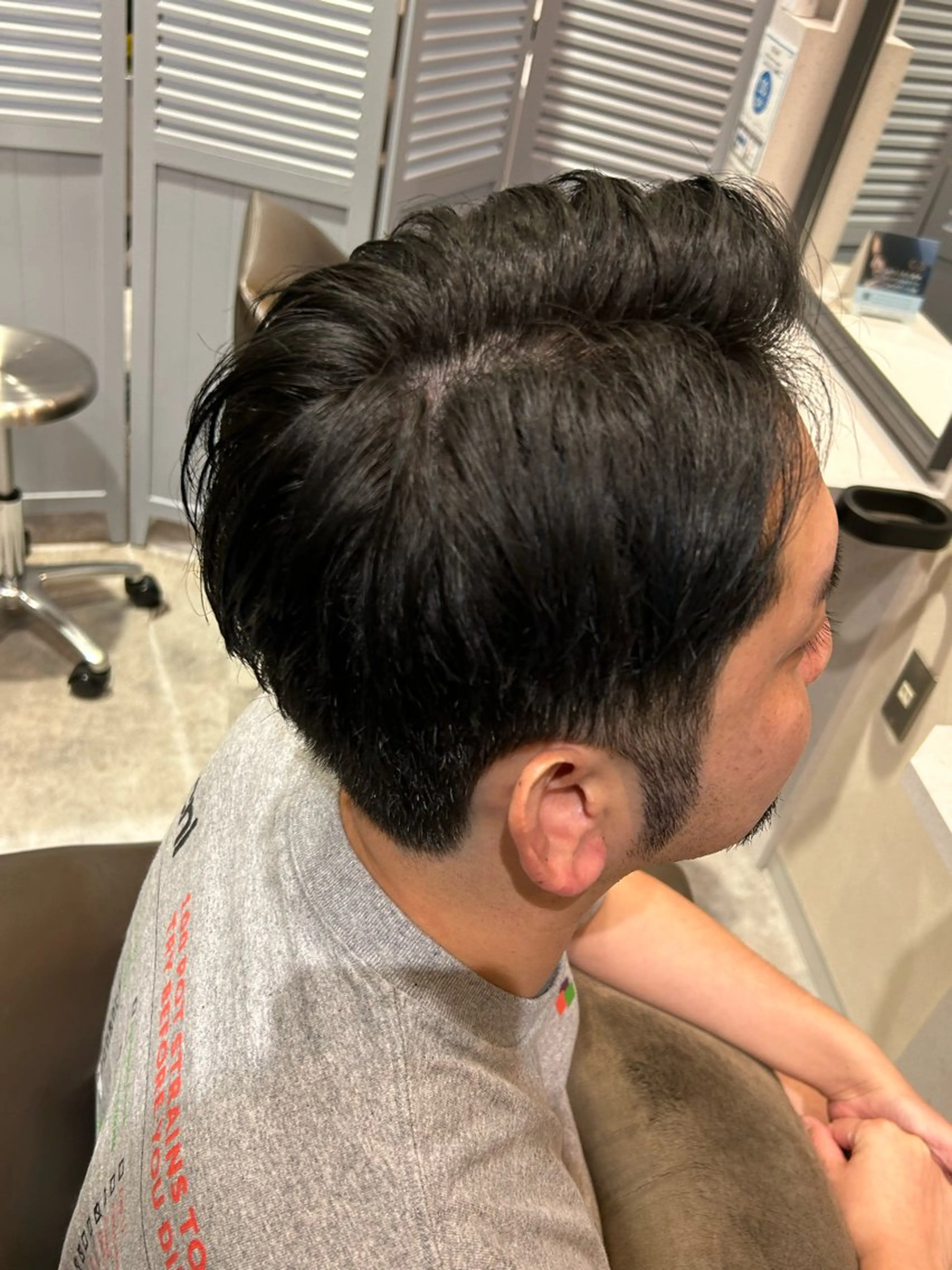 ショート カラー メンズ 黒髪 ブルーカラー ブルーブラック 透明感カラー ヘアカラー トリートメント SUGAR/ソウ モデル募集中‼︎のヘアスタイル