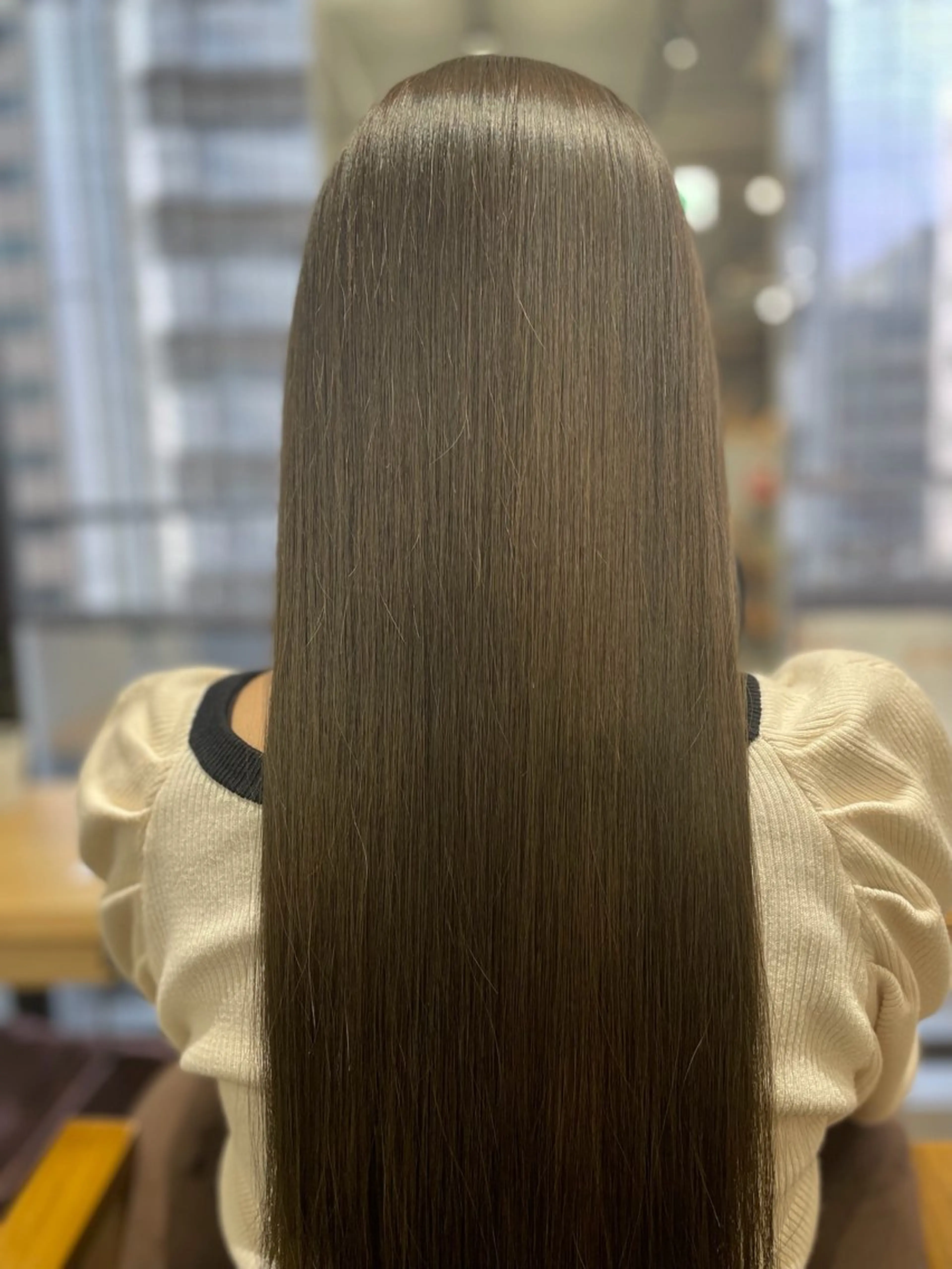 【モデルメニュー】髪質改善ストレートの写真