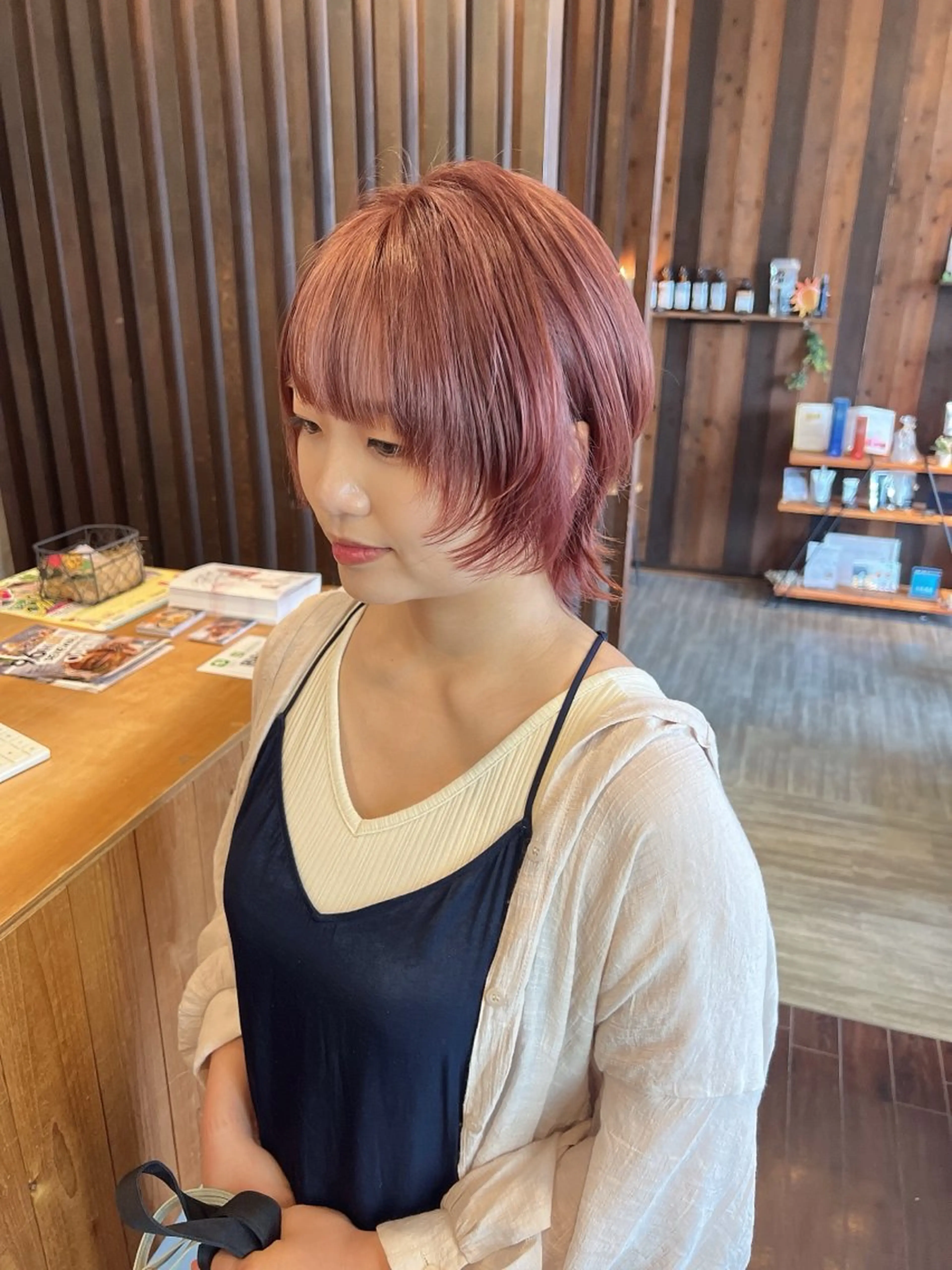 ミディアム カラー カット ヘアカラー トリートメント 具志 正太のヘアスタイル