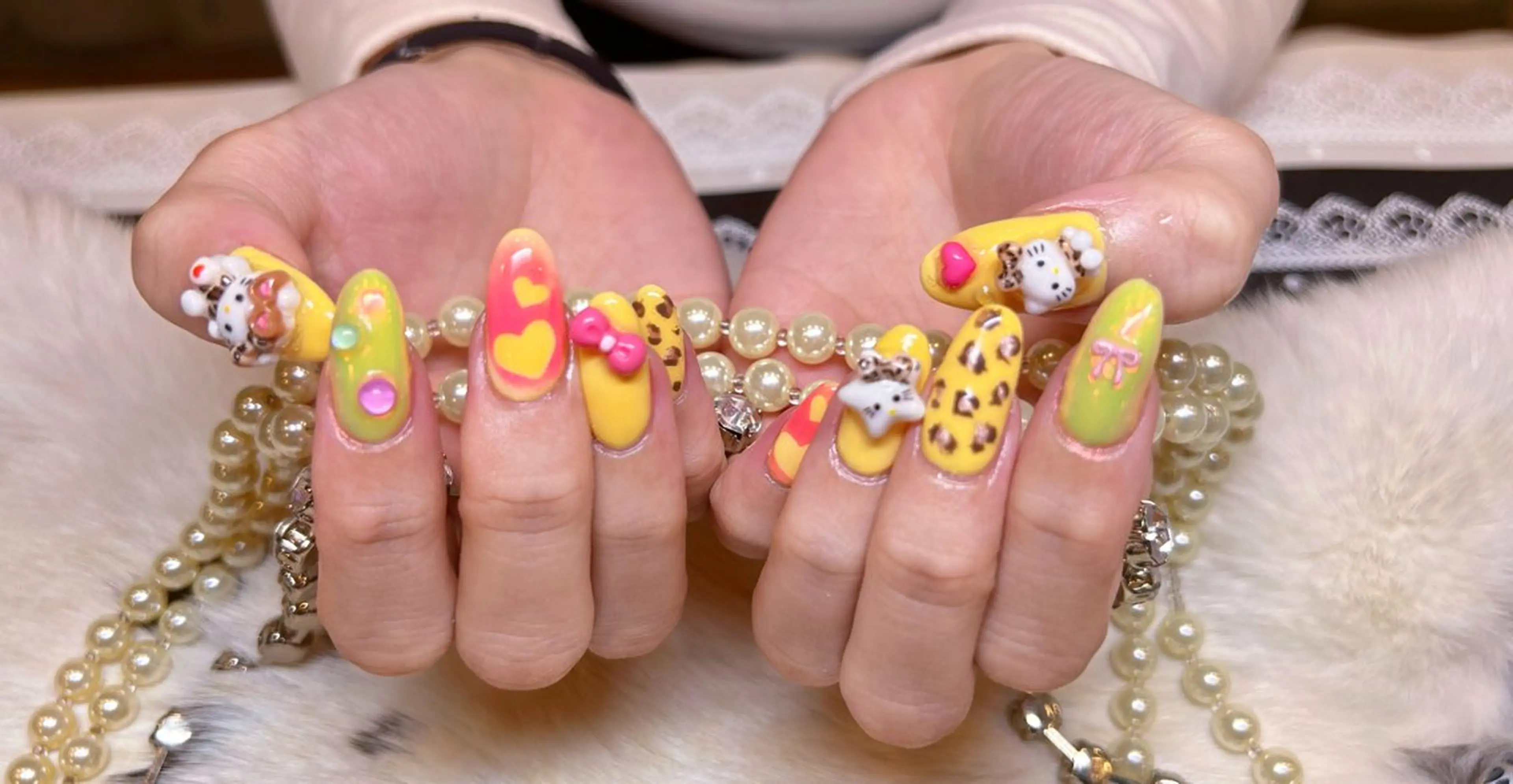 ネイル hello.nail所属・Horie 雪のネイルデザイン