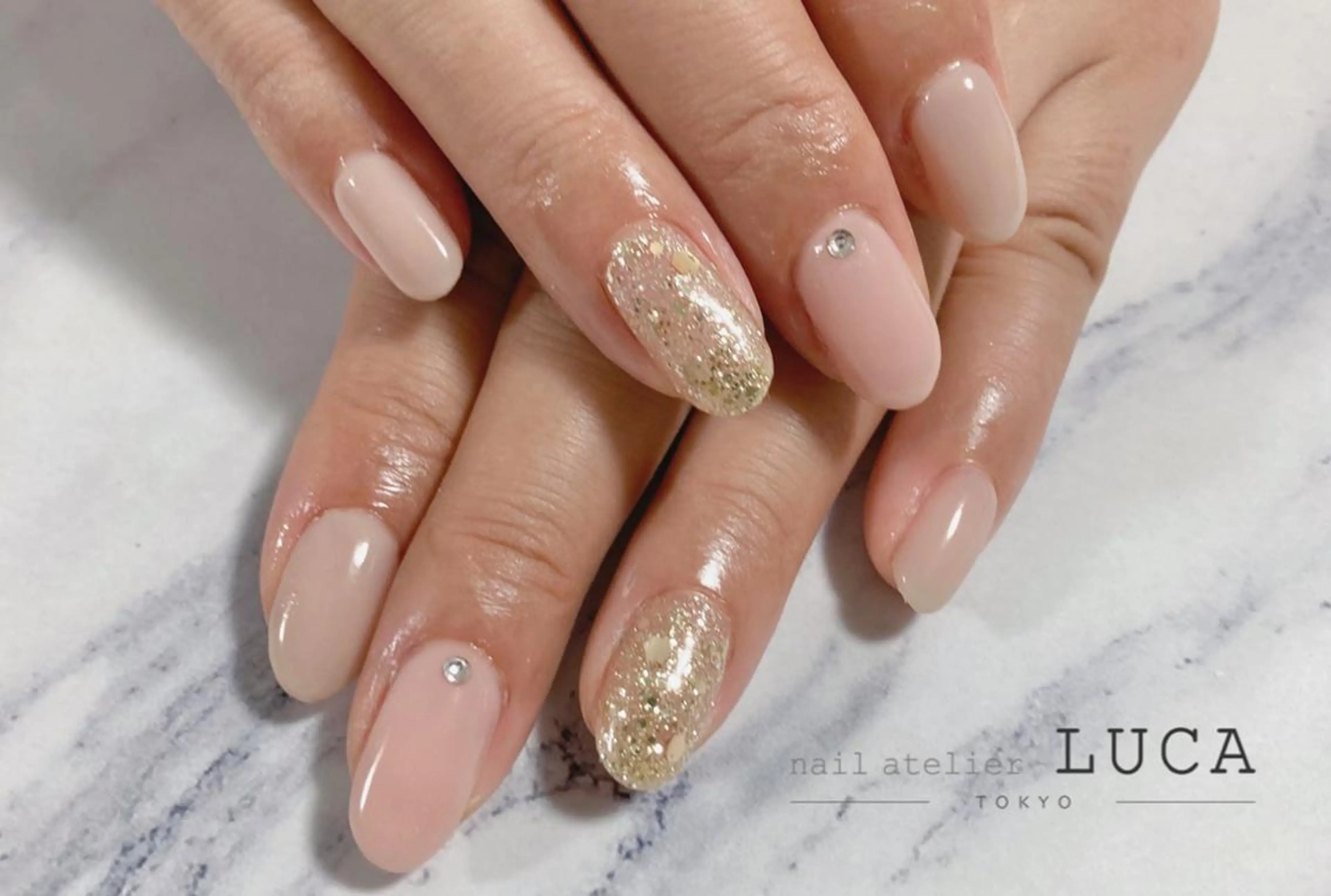 ネイル ジェルネイル パラジェル ハンドネイル ネイルアトリエルカ スタッフのネイルデザイン