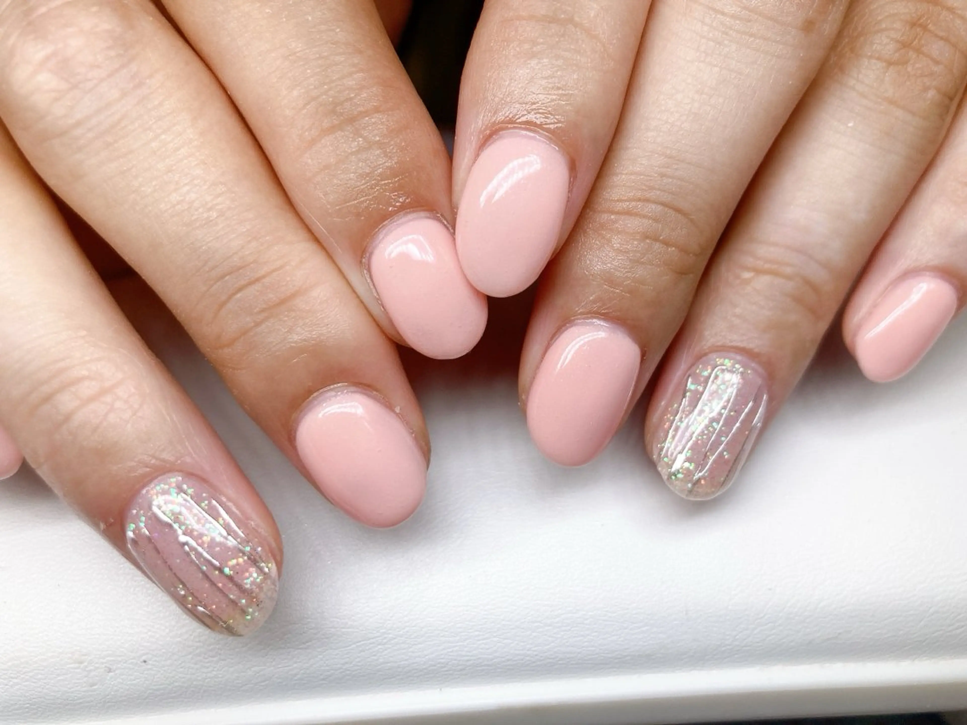 ネイル ECLAT エクラ所属・寺山 千鶴のネイルデザイン