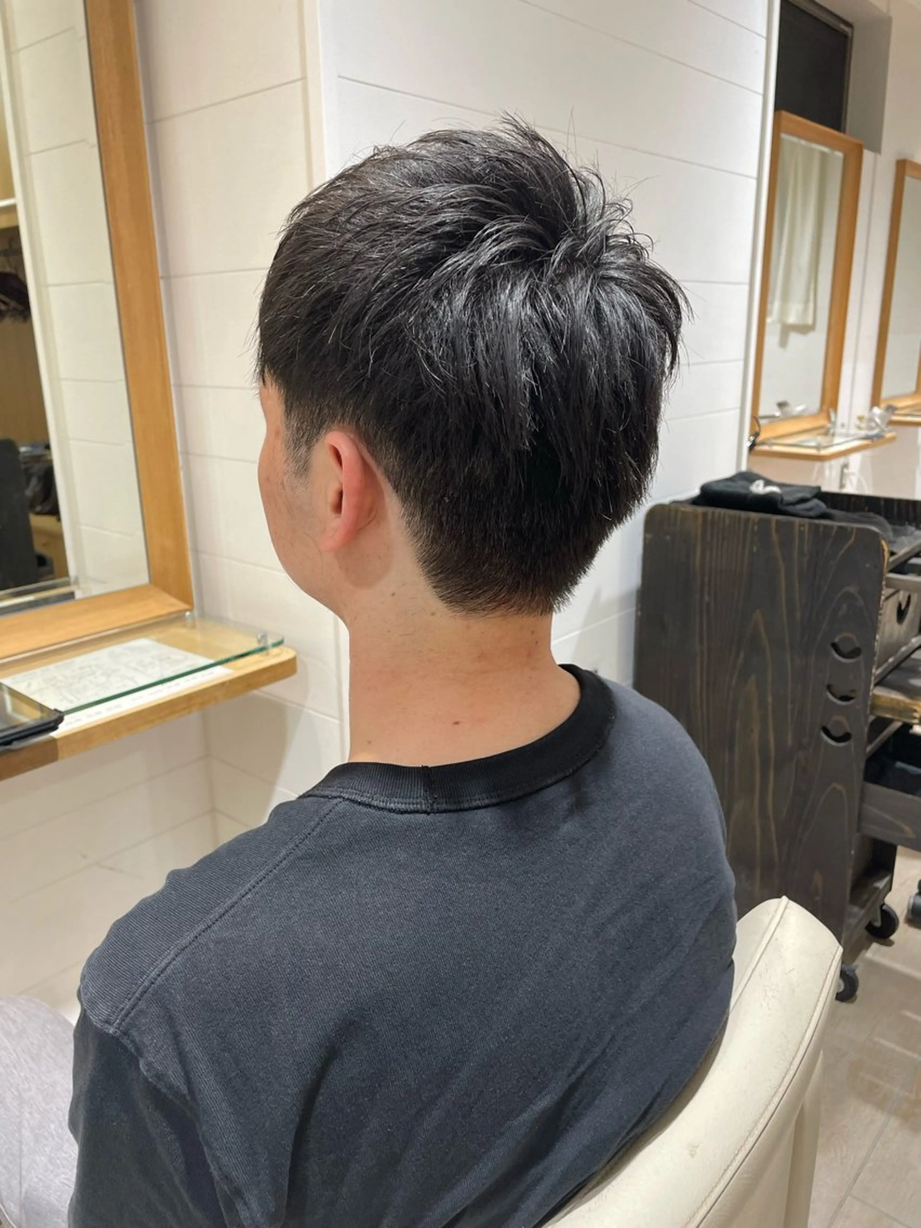 メンズ スズキ マリのヘアスタイル