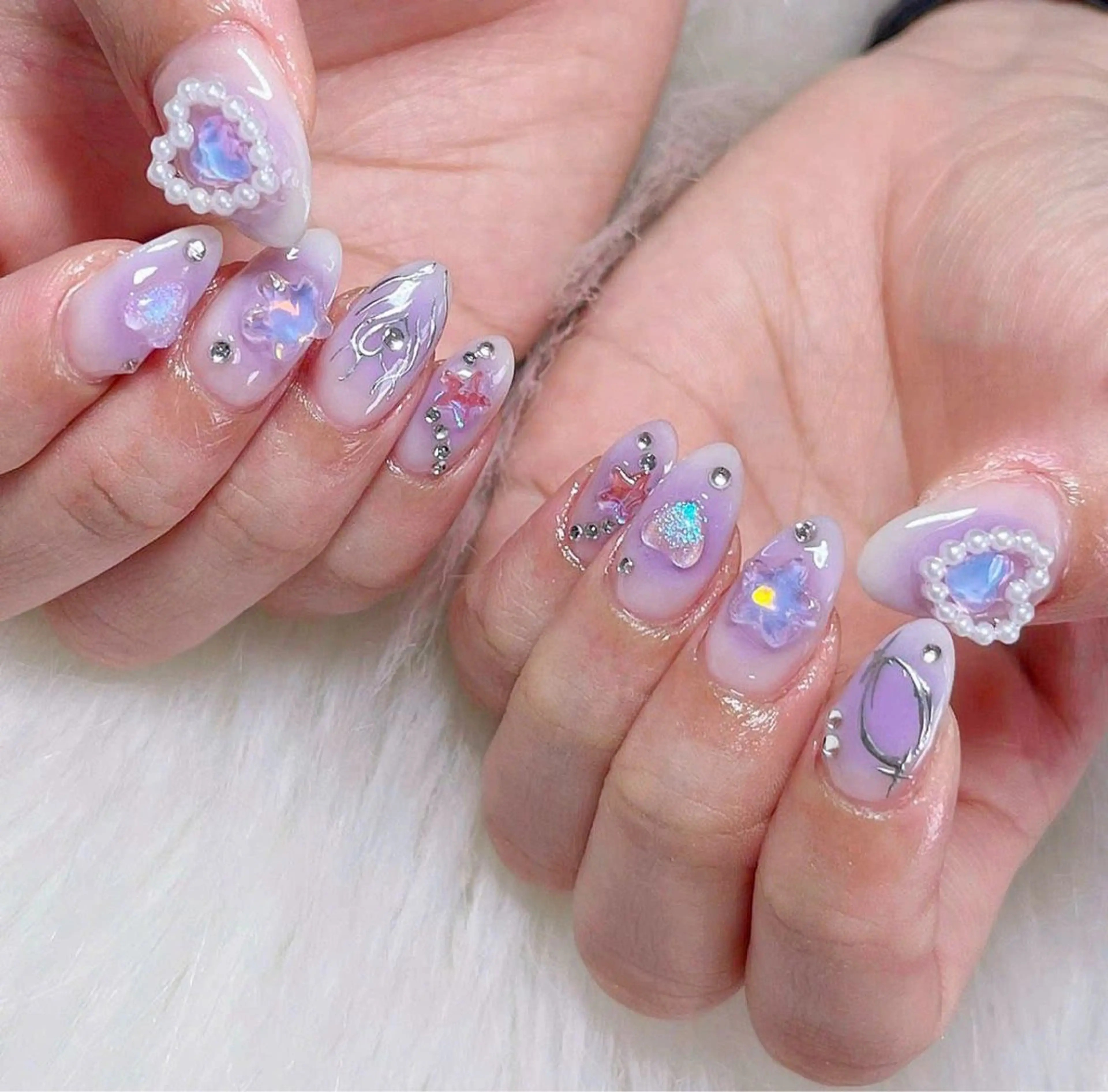 ネイル フラッシュネイル フレンチネイル グラデーション キラキラネイル 韓国ネイル ハンドネイル LynaOtsuka Nailのネイルデザイン