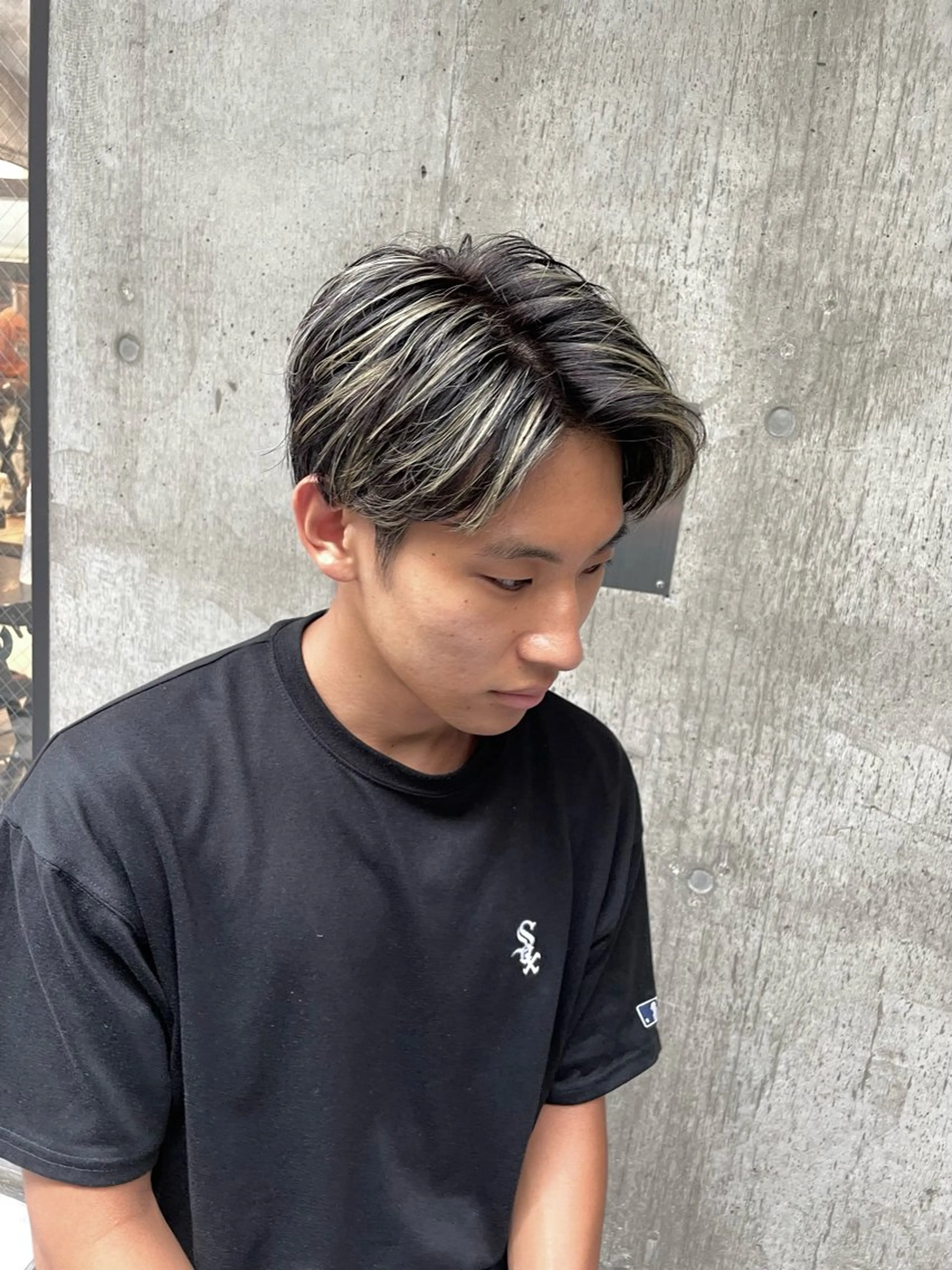 ショート ヘアカラー 🇺🇸ルミナ🔥 外国人風ハイライトのヘアスタイル
