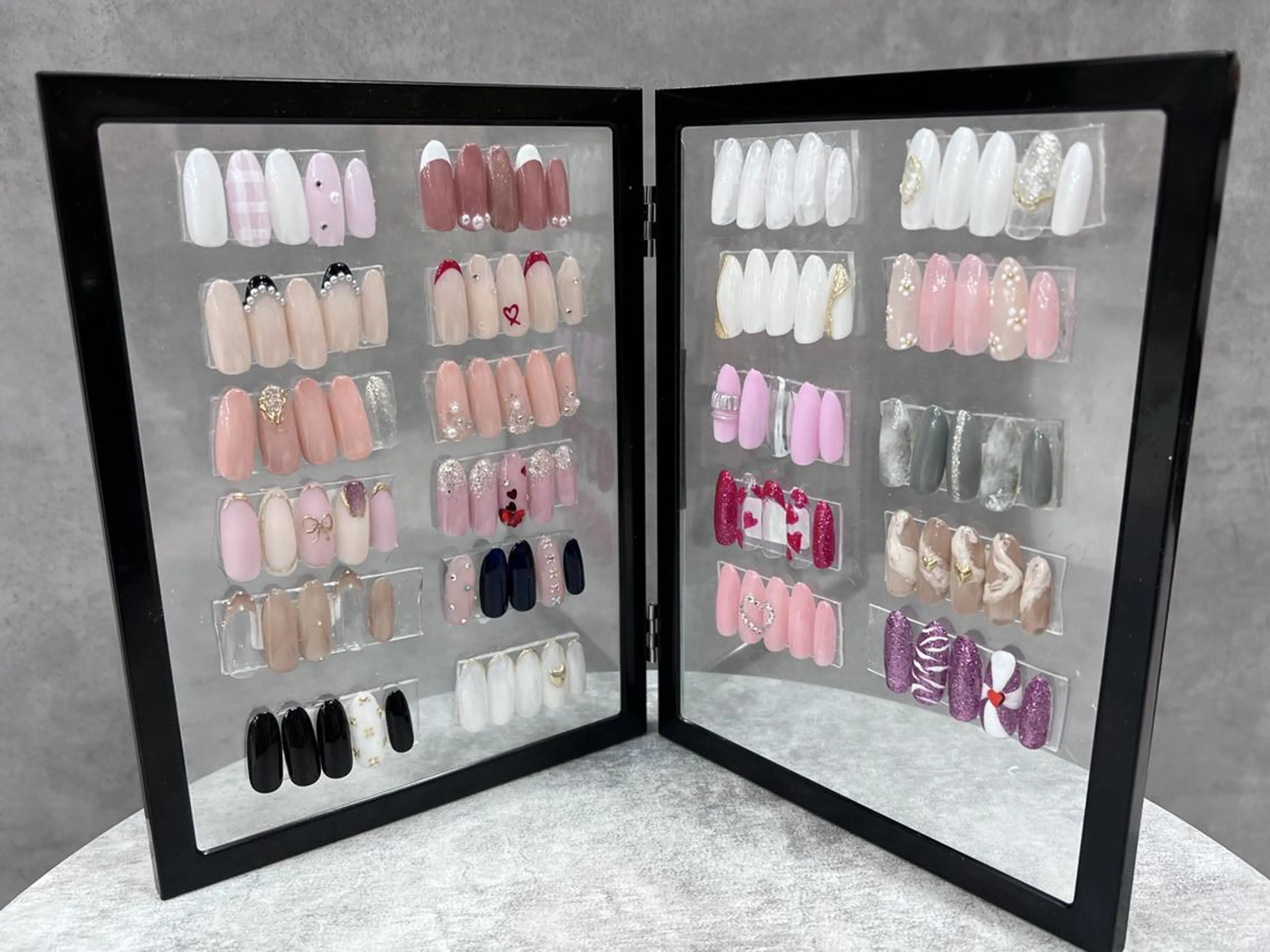 ネイル ハンドネイル E nail ネイリストのネイルデザイン
