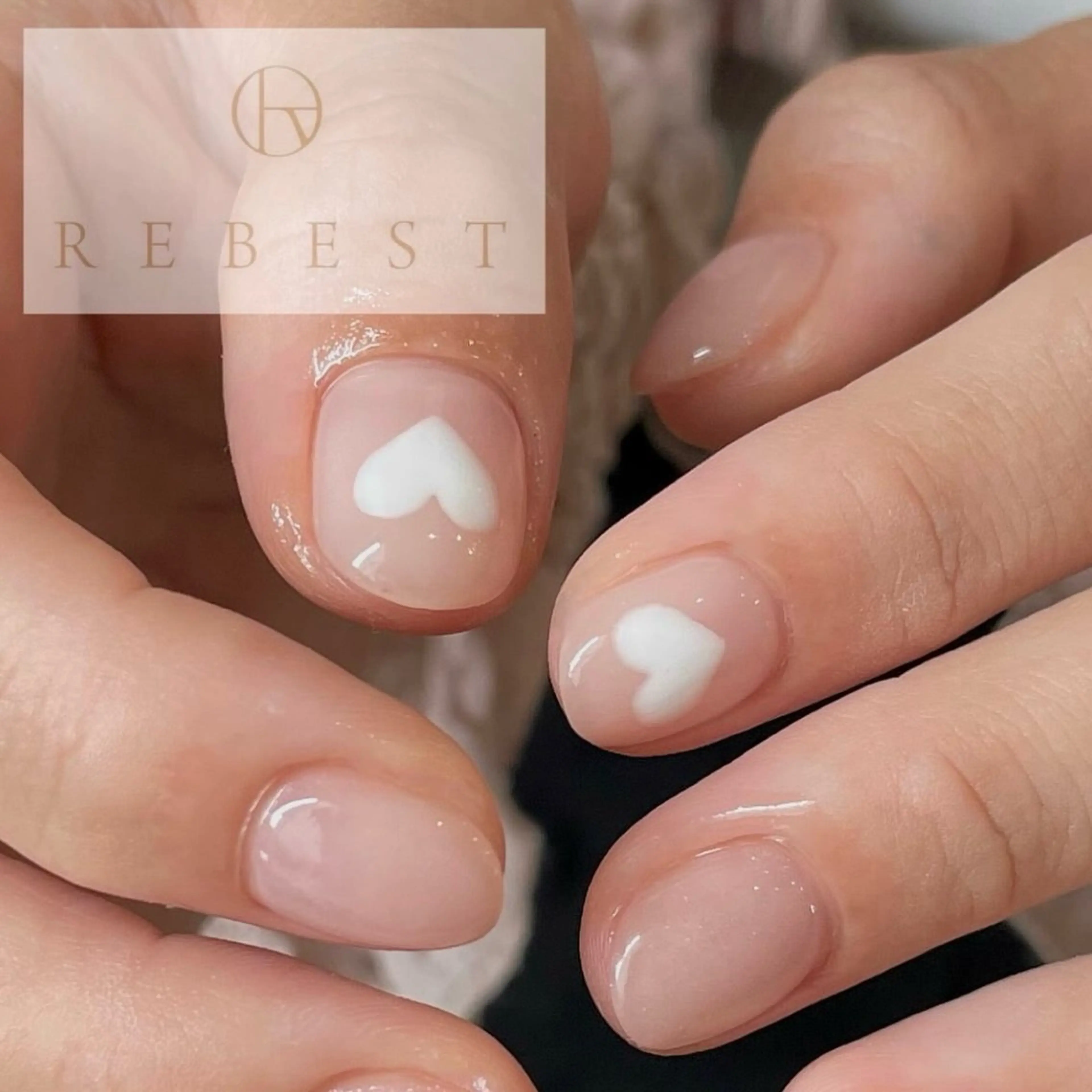 11月限定 🍑 one color nailの写真