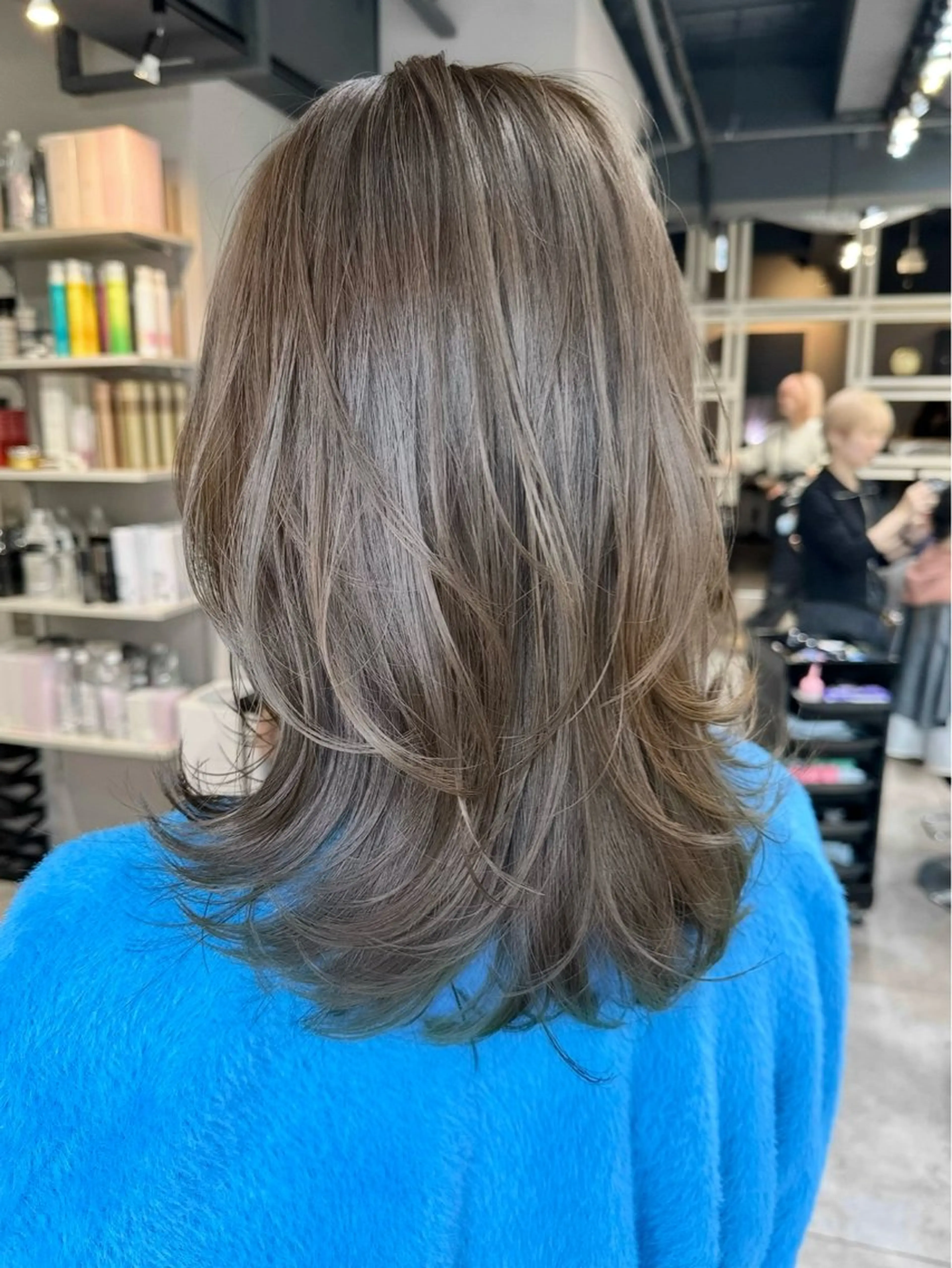 ミディアム レイヤーカット カット ヘアカラー トリートメント ✨似合わせカット/ 艶カラー恵比寿✨のヘアスタイル