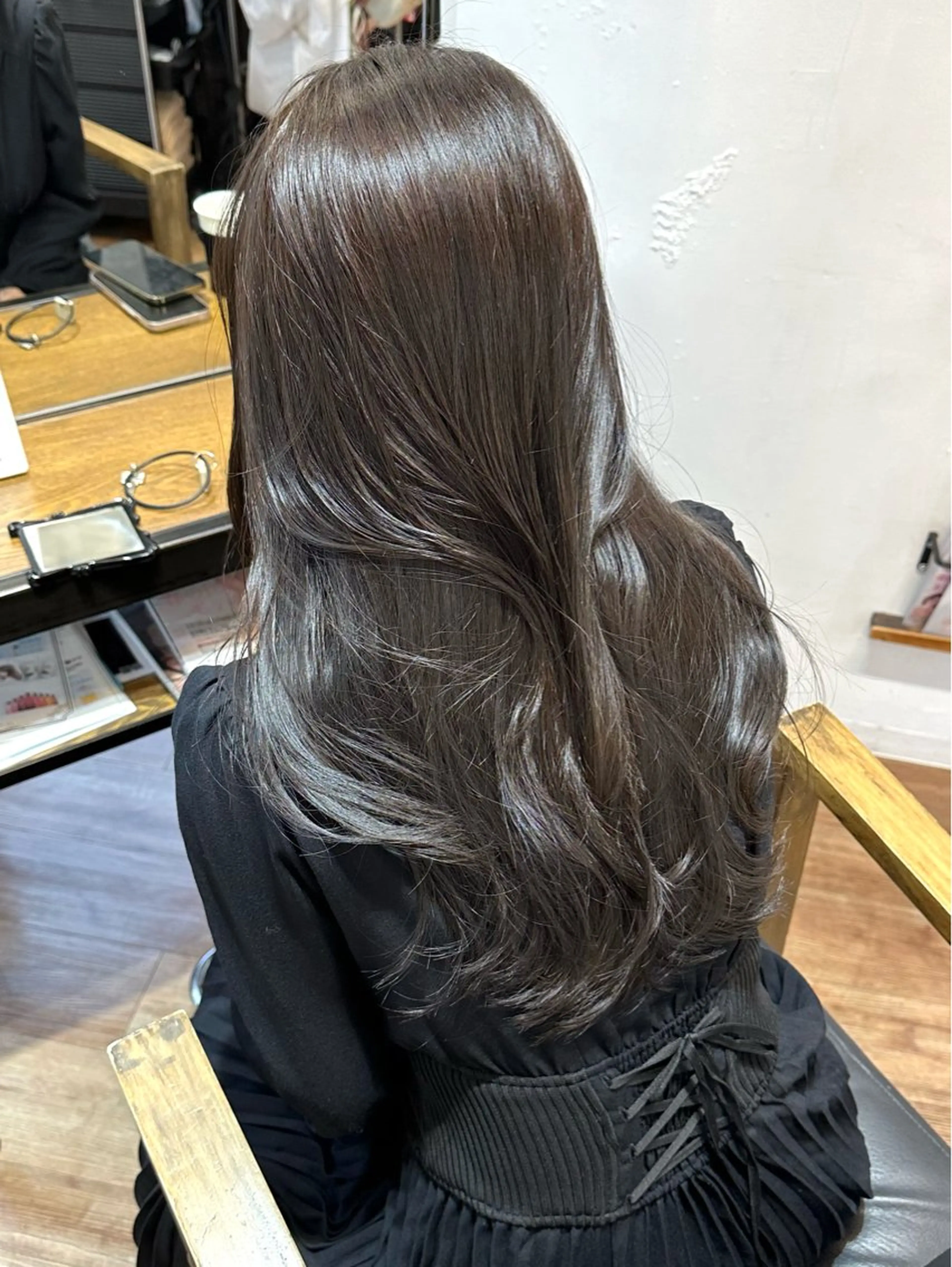 ロング はせがわこもも/ 暗髪/髪質改善のヘアスタイル