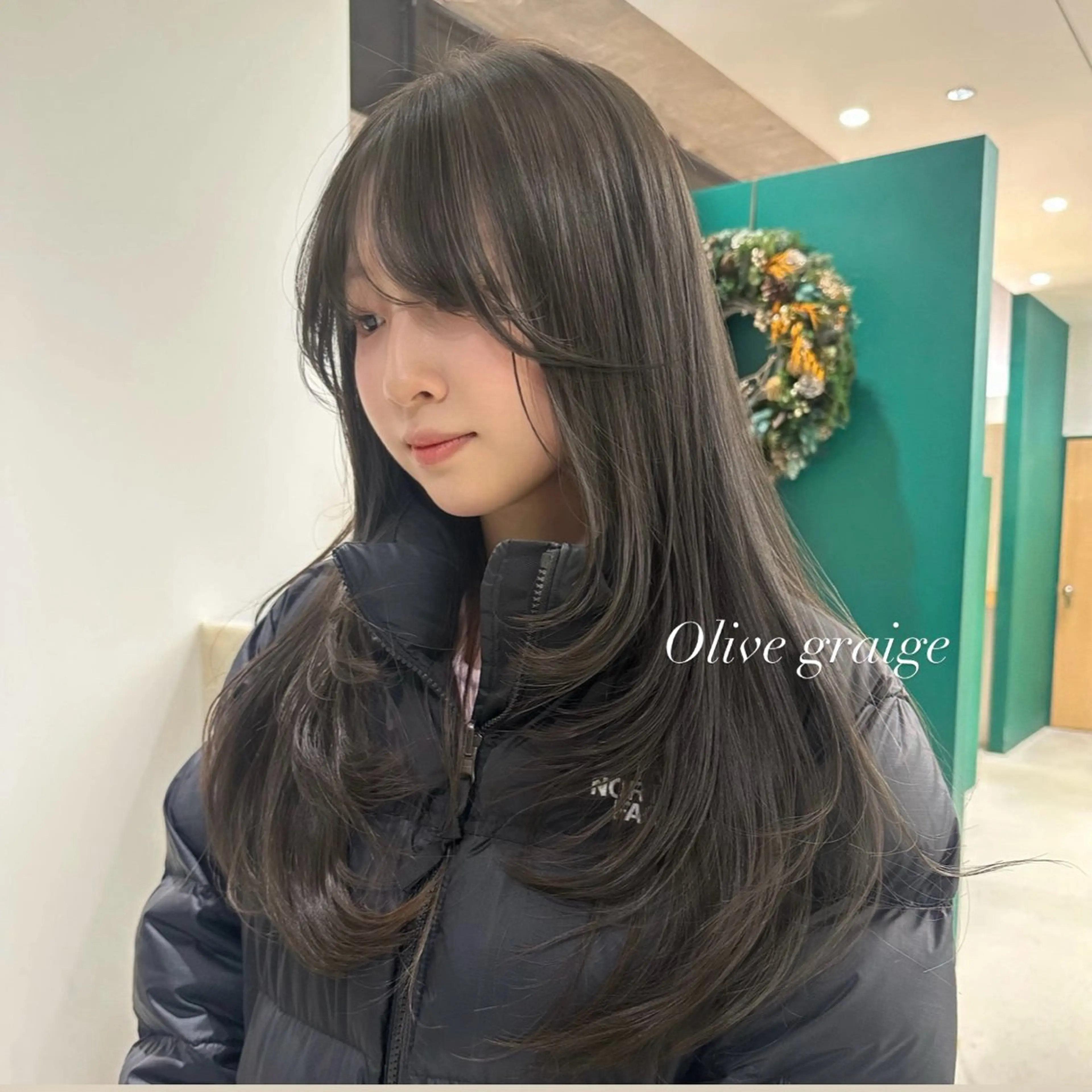 ロング カラー ブリーチ ブリーチなしカラー カット ヘアカラー トリートメント M所属・ハイトーン/透け感 カラー🎀真香のヘアスタイル