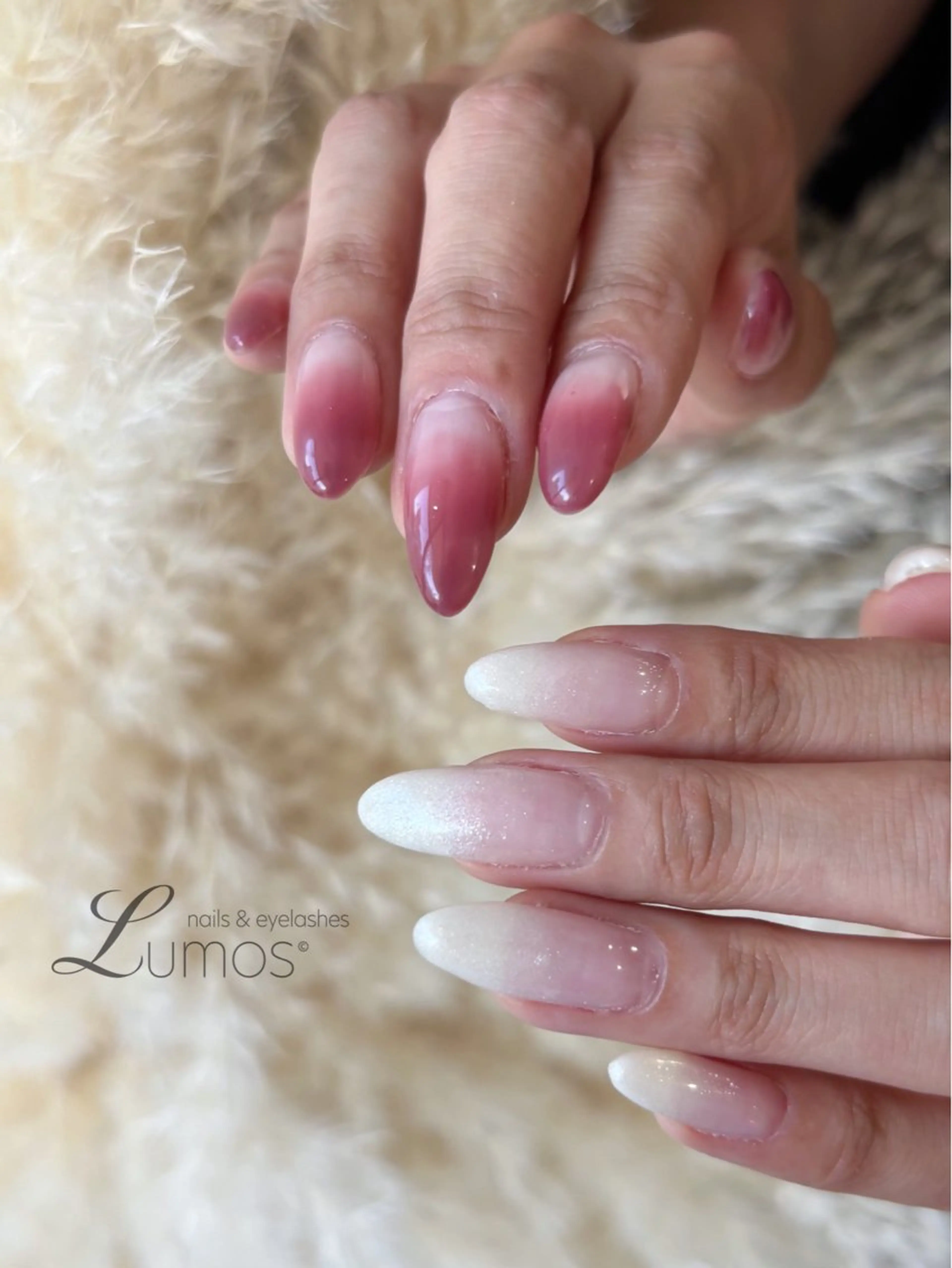 白グラデーション‎💅🤍オフありの写真