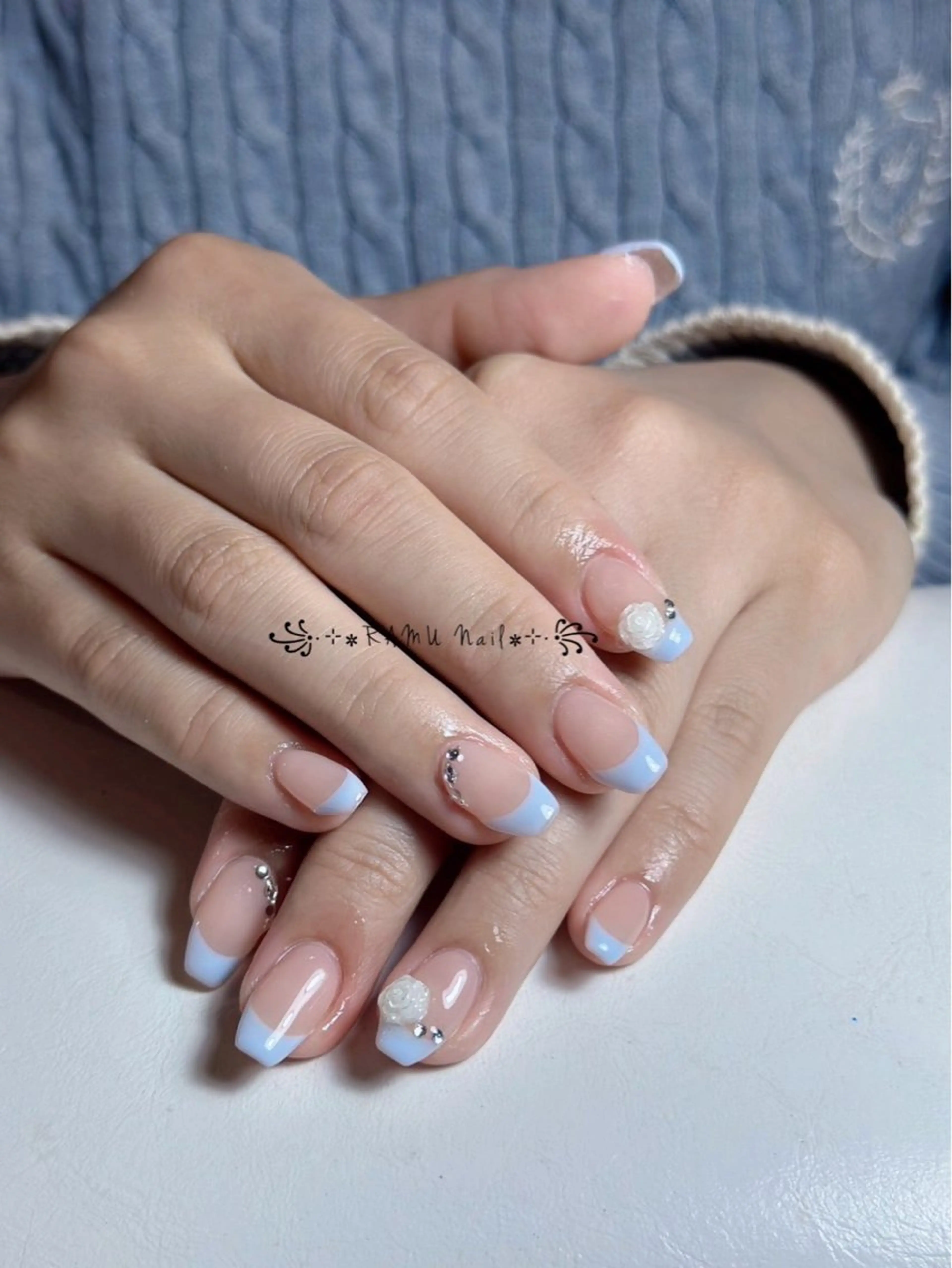 ネイル チークネイル フレンチネイル グラデーション キラキラネイル 韓国ネイル ハンドネイル RAMU_Nail 池袋店のネイルデザイン