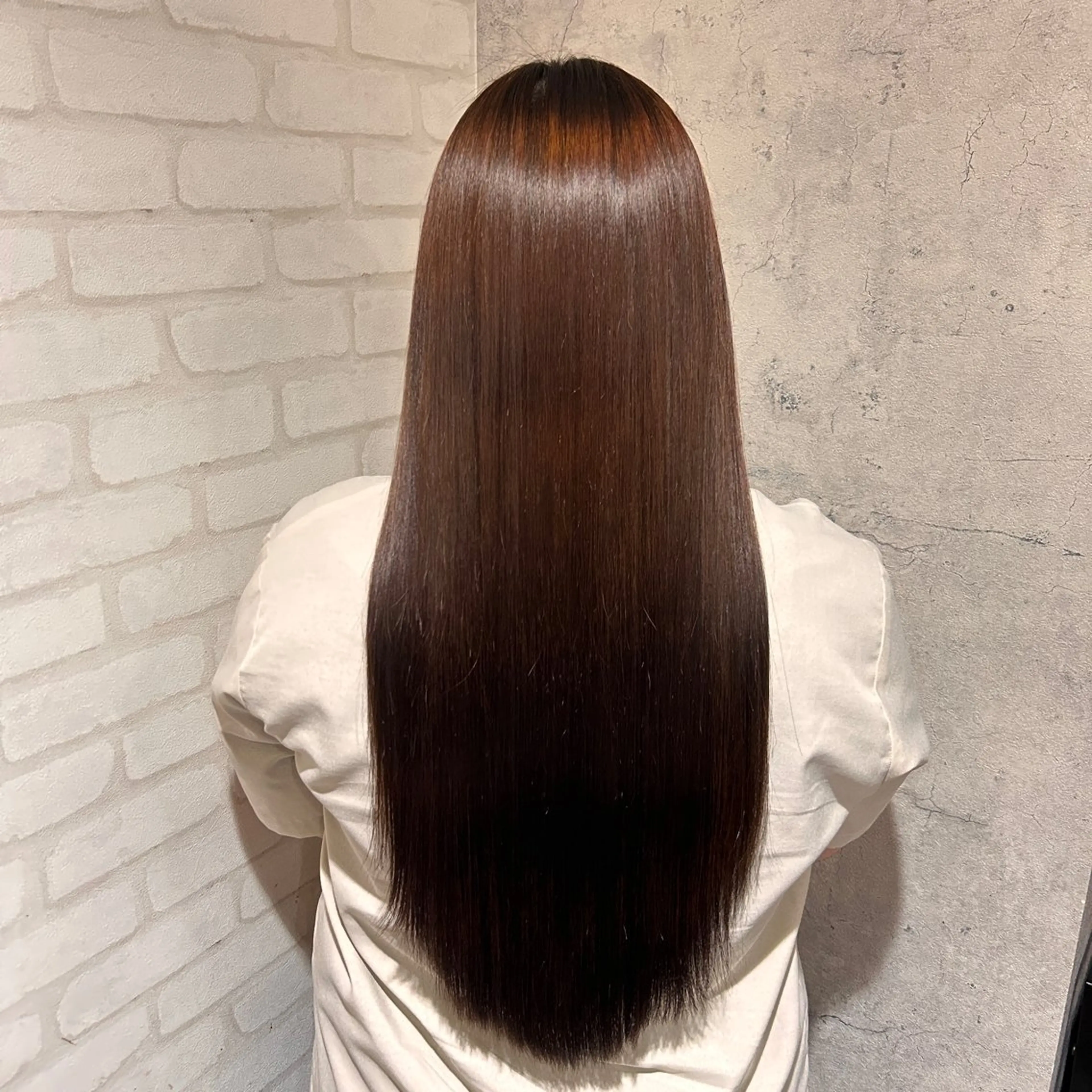 ロング ハイトーン🇰🇷 19歳美容師アリルのヘアスタイル