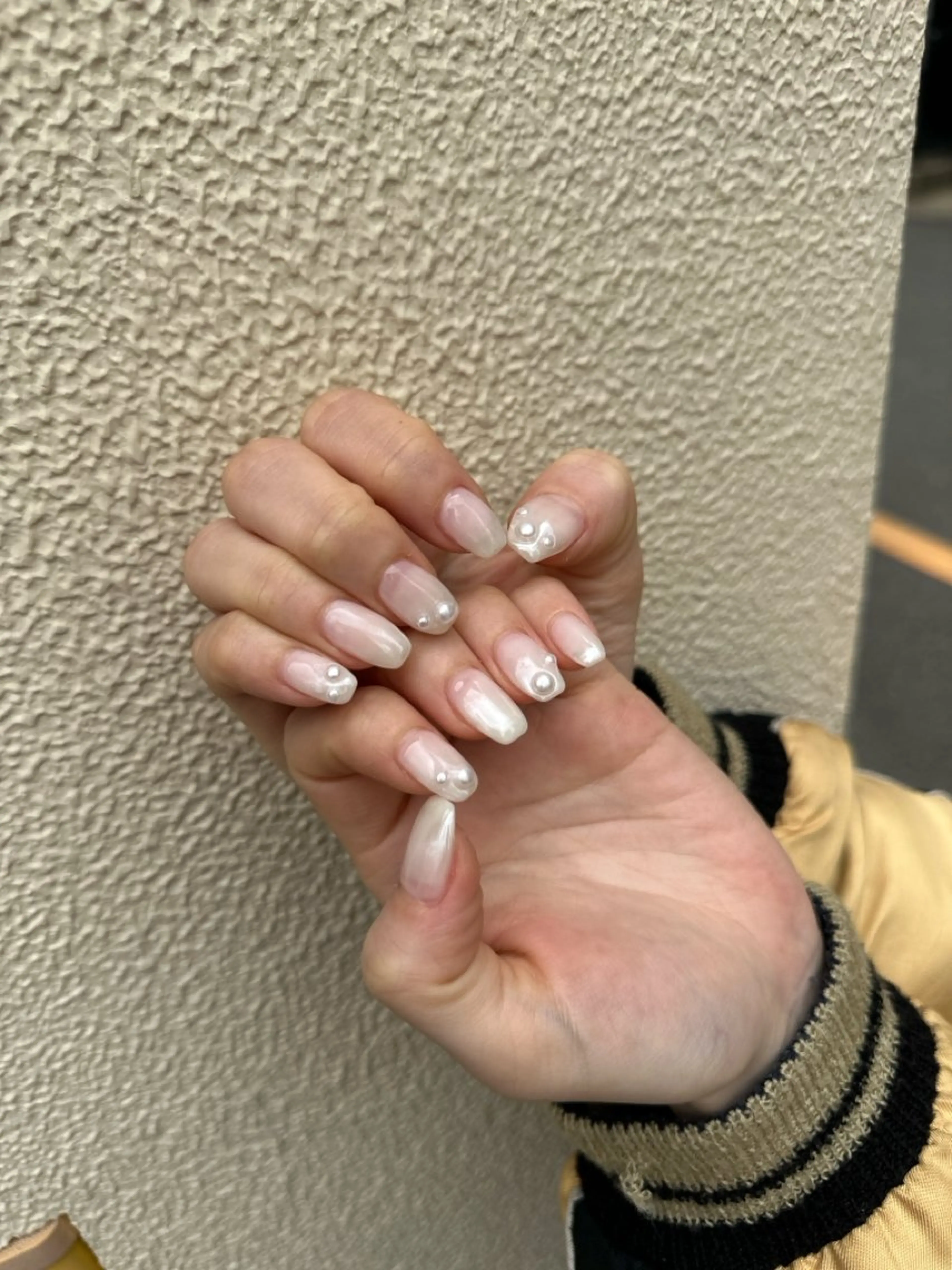 ネイル グラデーション ミラーネイル ホワイト ハンドネイル nail salon  ∞ mikanal ∞所属・nailsalon ∞ ﾐｶﾅﾙ ∞のネイルデザイン