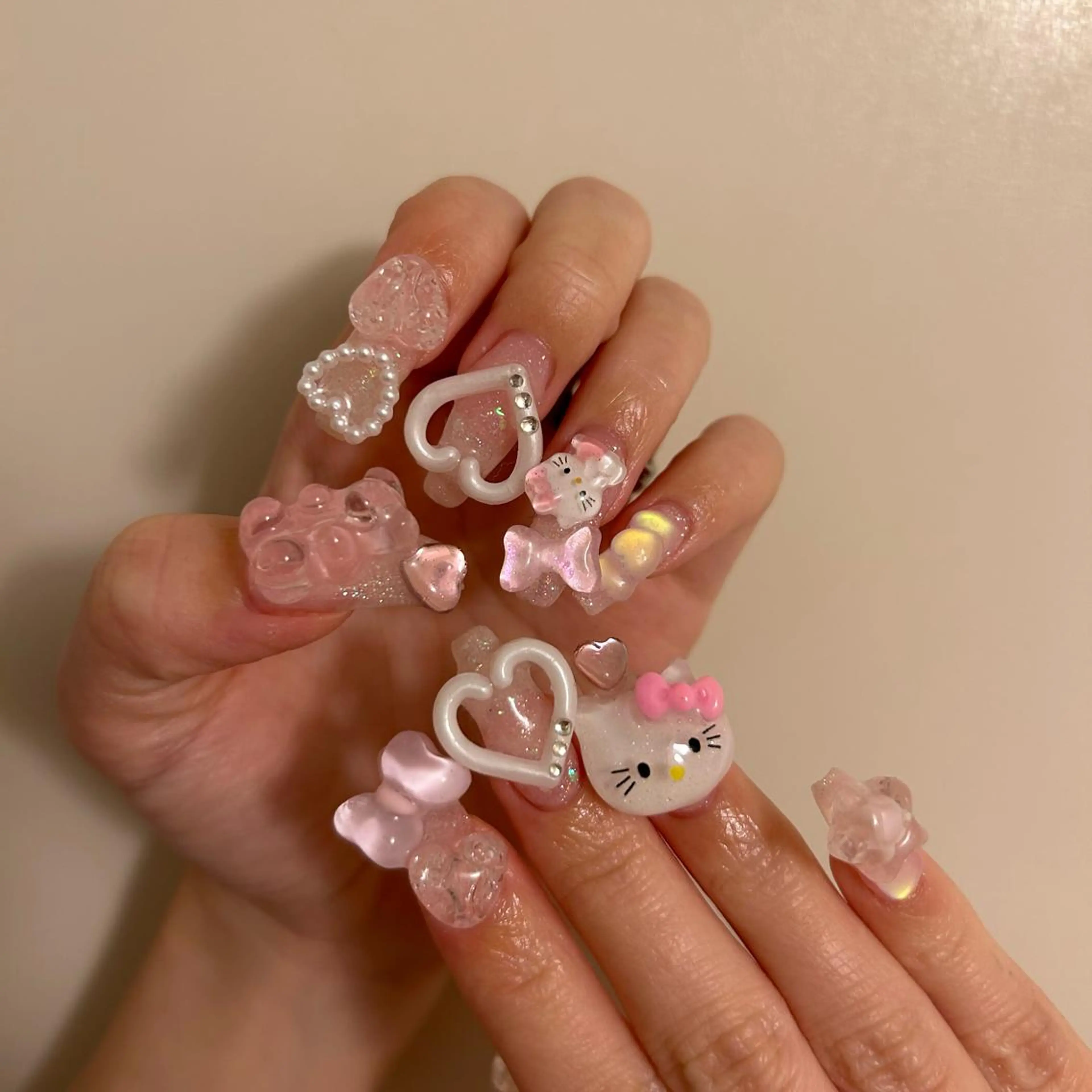 ネイル ハンドネイル ViViA momokaのネイルデザイン