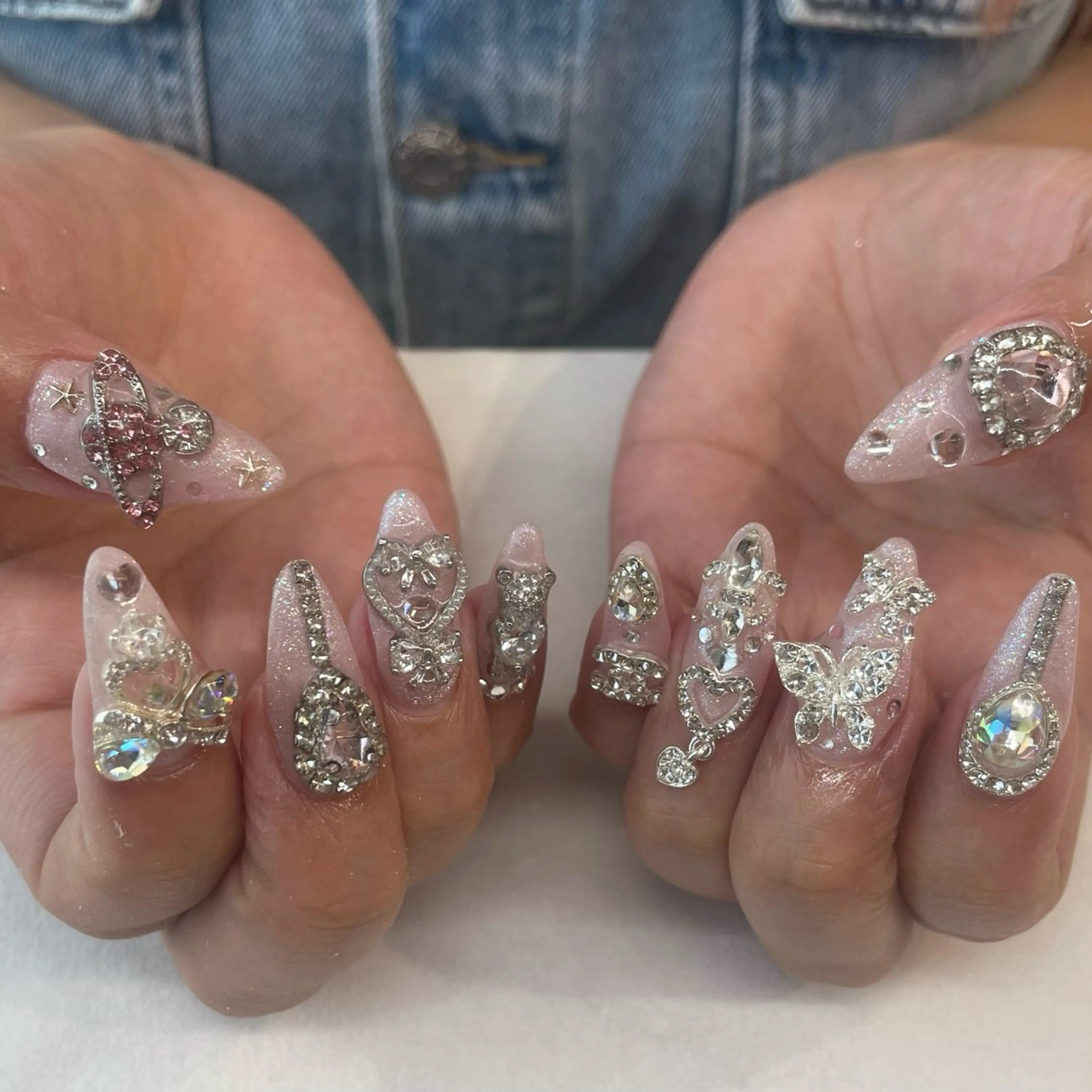 ネイル ハンドネイル 💎🐰 saki. m 🐰💎のネイルデザイン