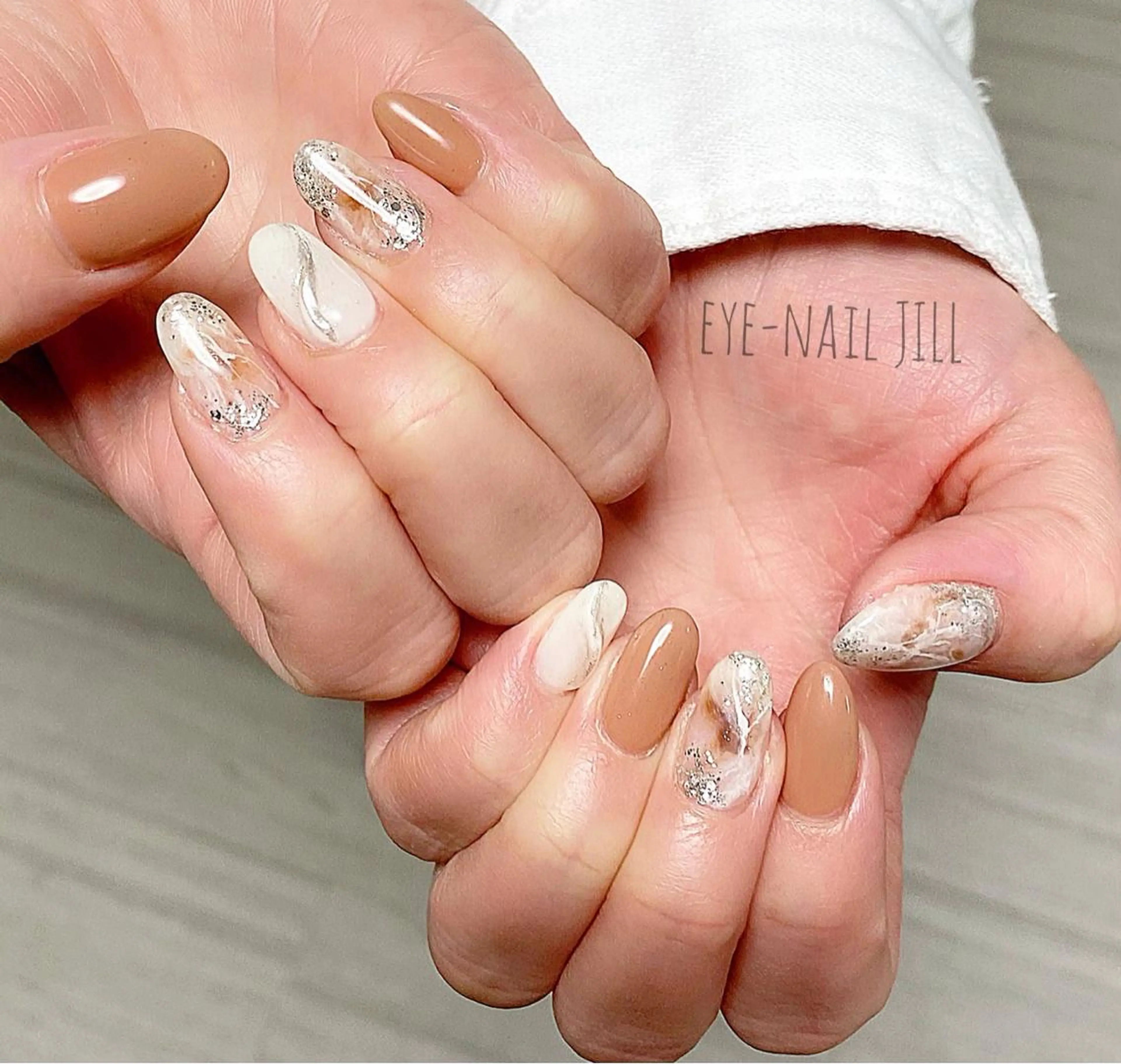 ミディアム ネイル ハンドネイル JILL sa-yaのネイルデザイン