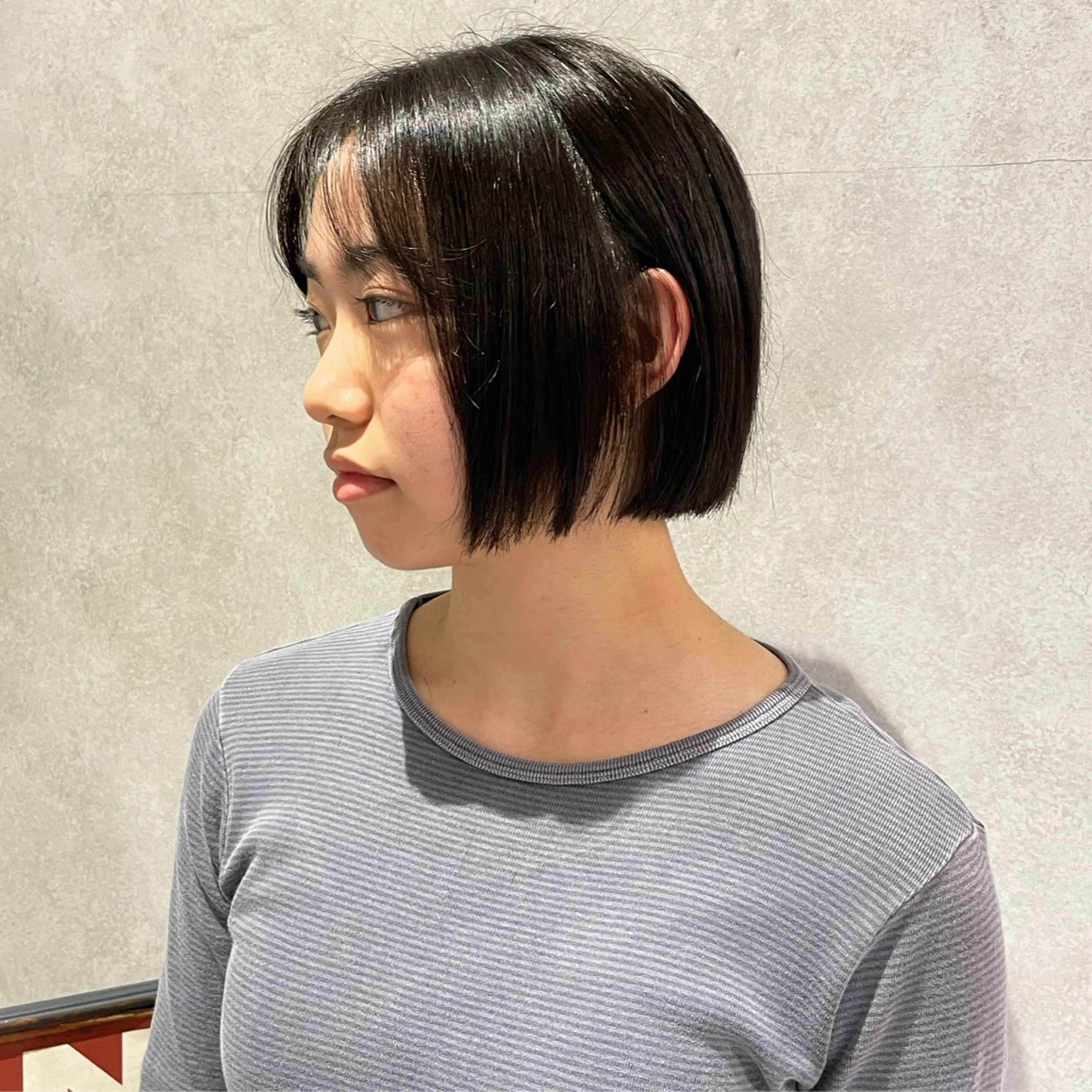 ミディアム カット yumemiレイヤー ‎✴︎ 透明感カラーのヘアスタイル
