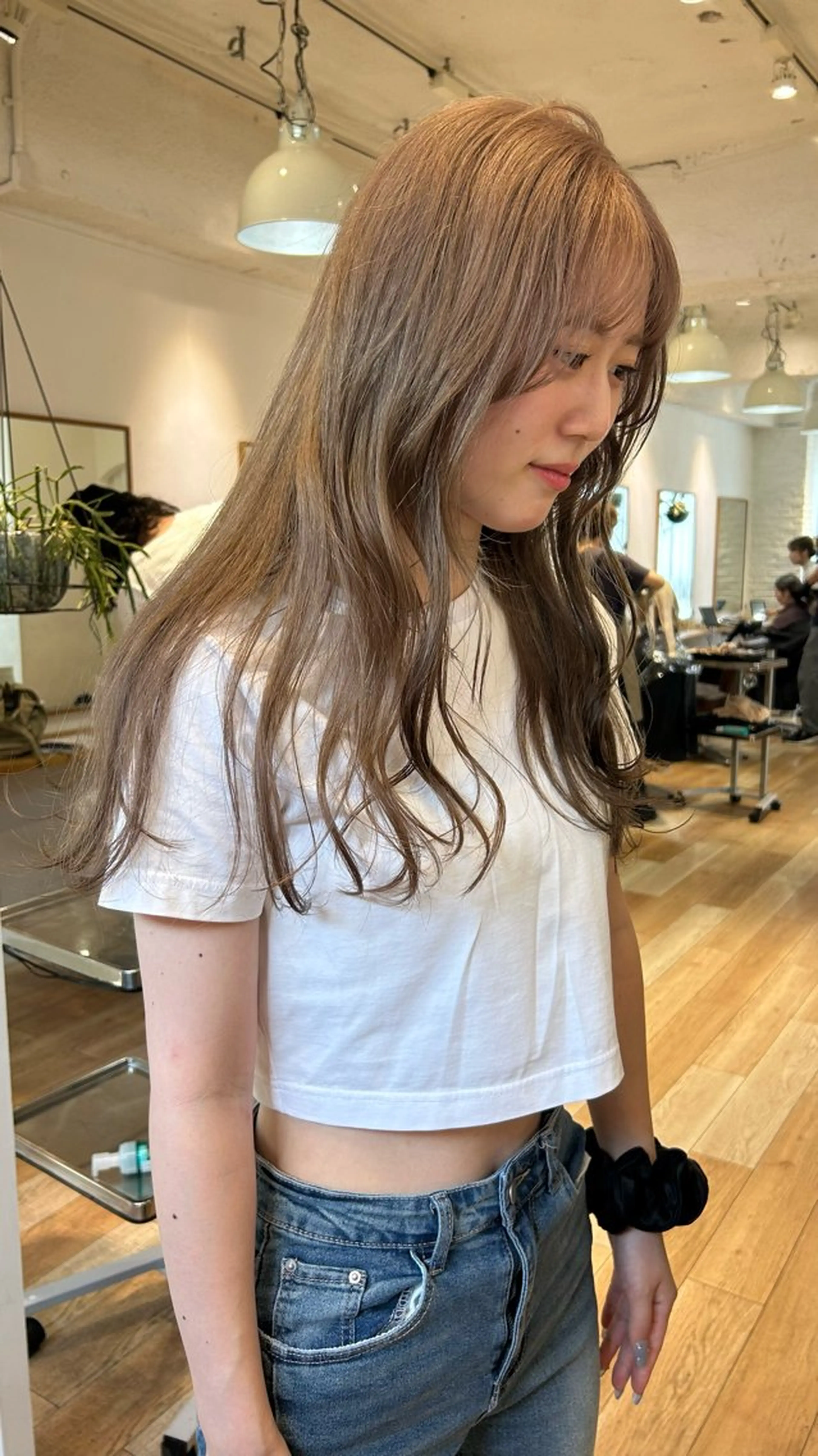 ロング カラー カット ヘアカラー トリートメント Lomalia Moemiのヘアスタイル