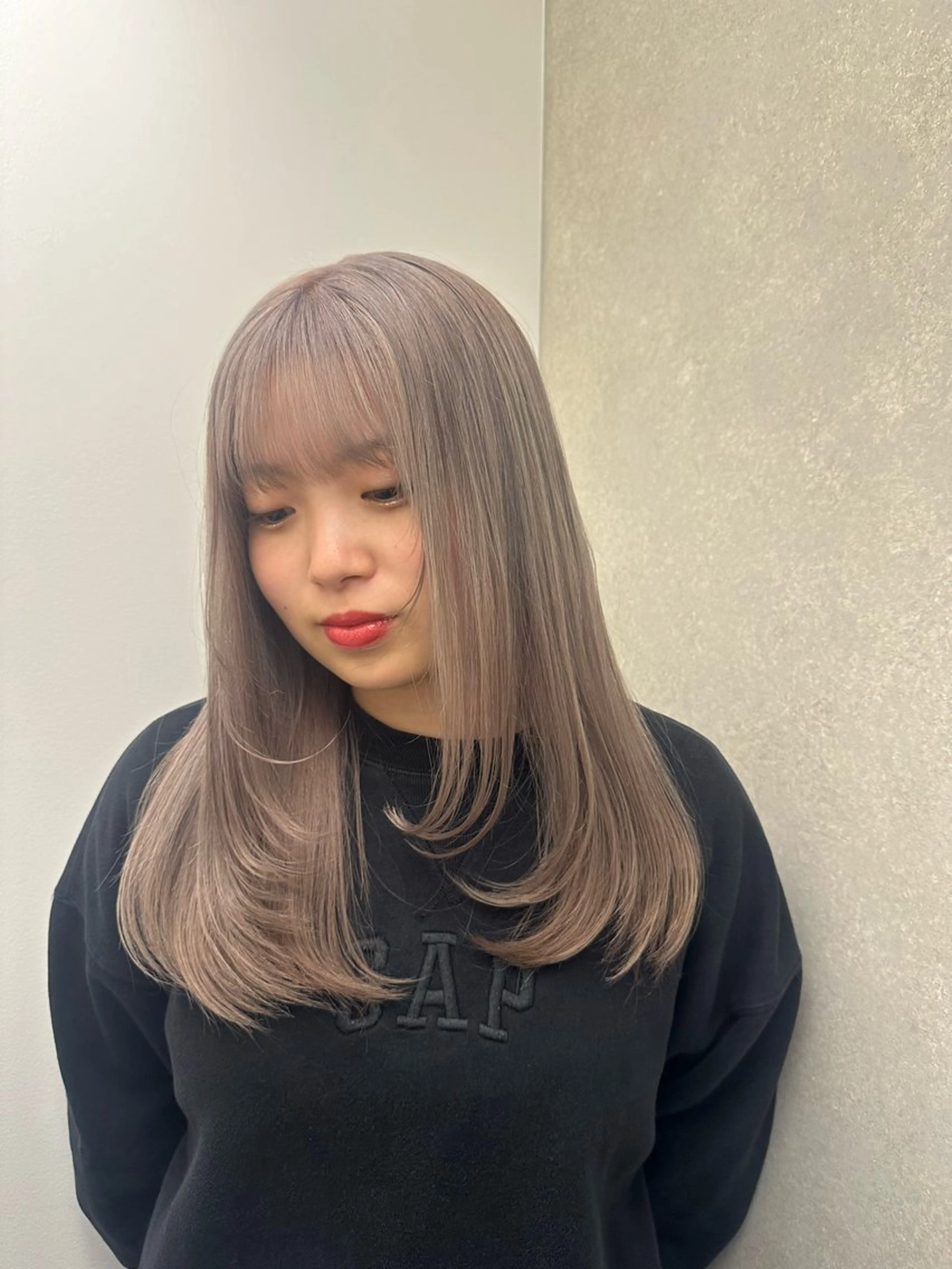 セミロング ヘアカラー 🎀韓国レイヤー特化 🎀ベージュ/ミクのヘアスタイル
