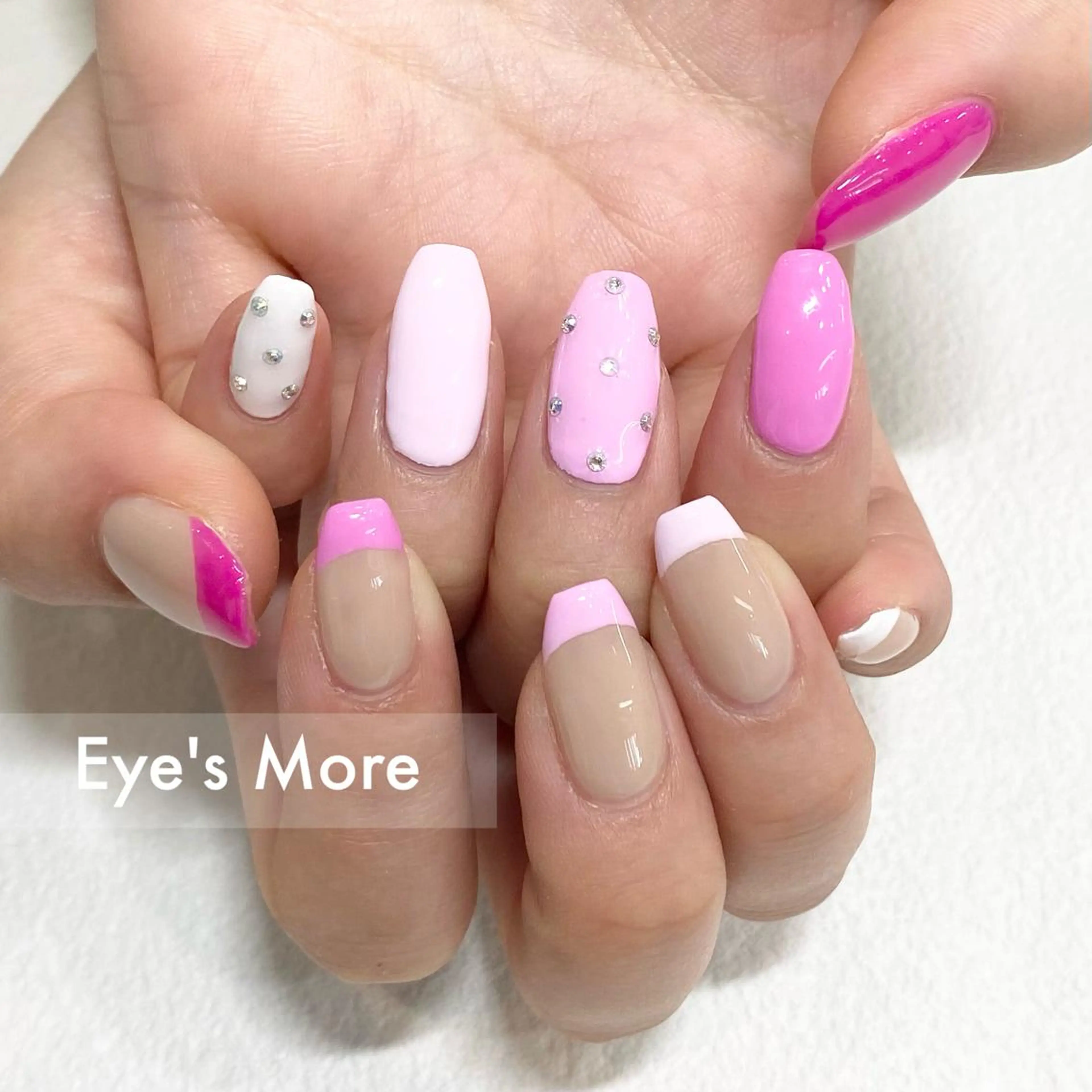 ネイル ハンドネイル Eye's More Ochiaiのネイルデザイン