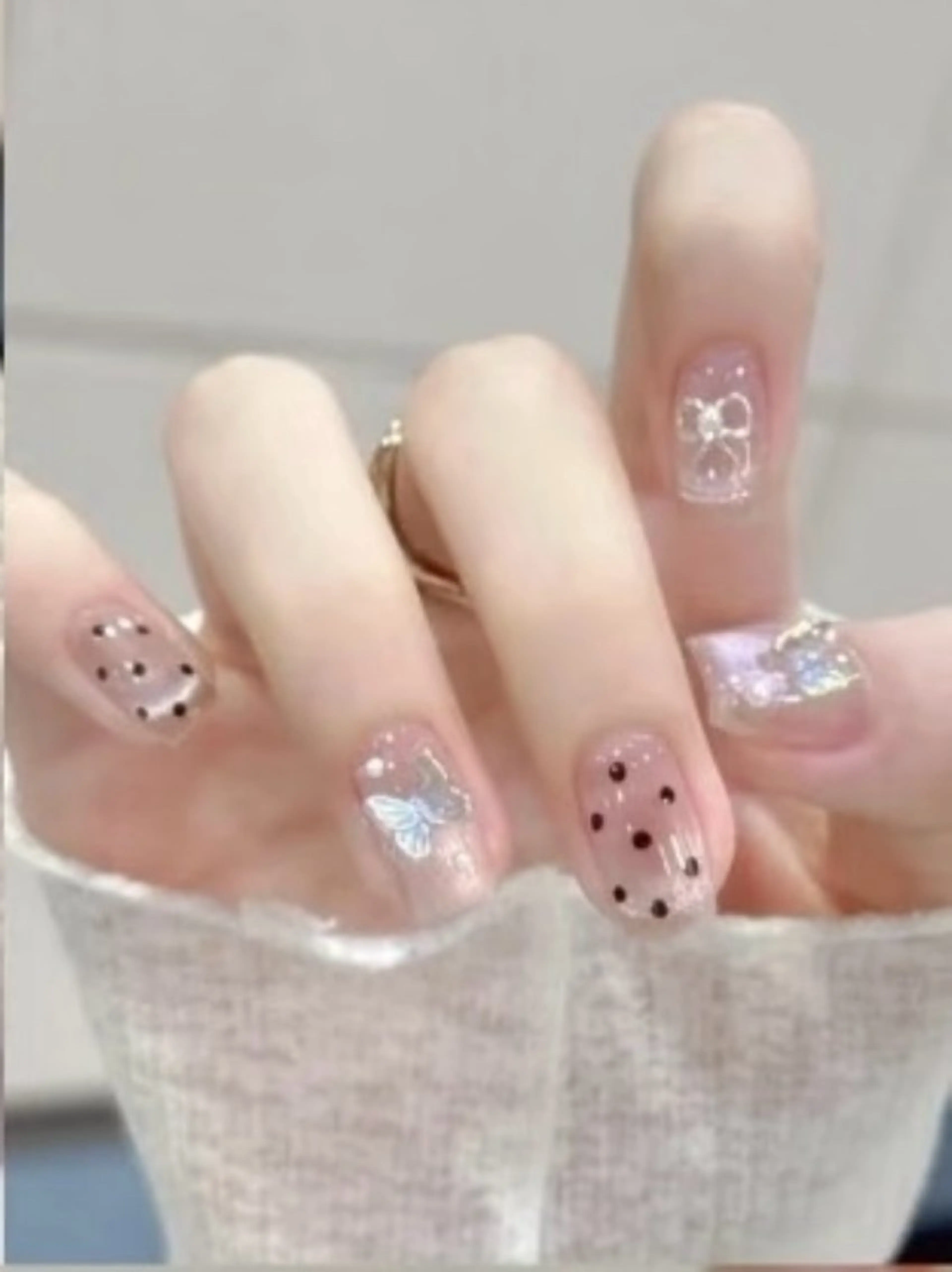 ネイル ハンドネイル H3 Nail Tsuki🦋💙のネイルデザイン
