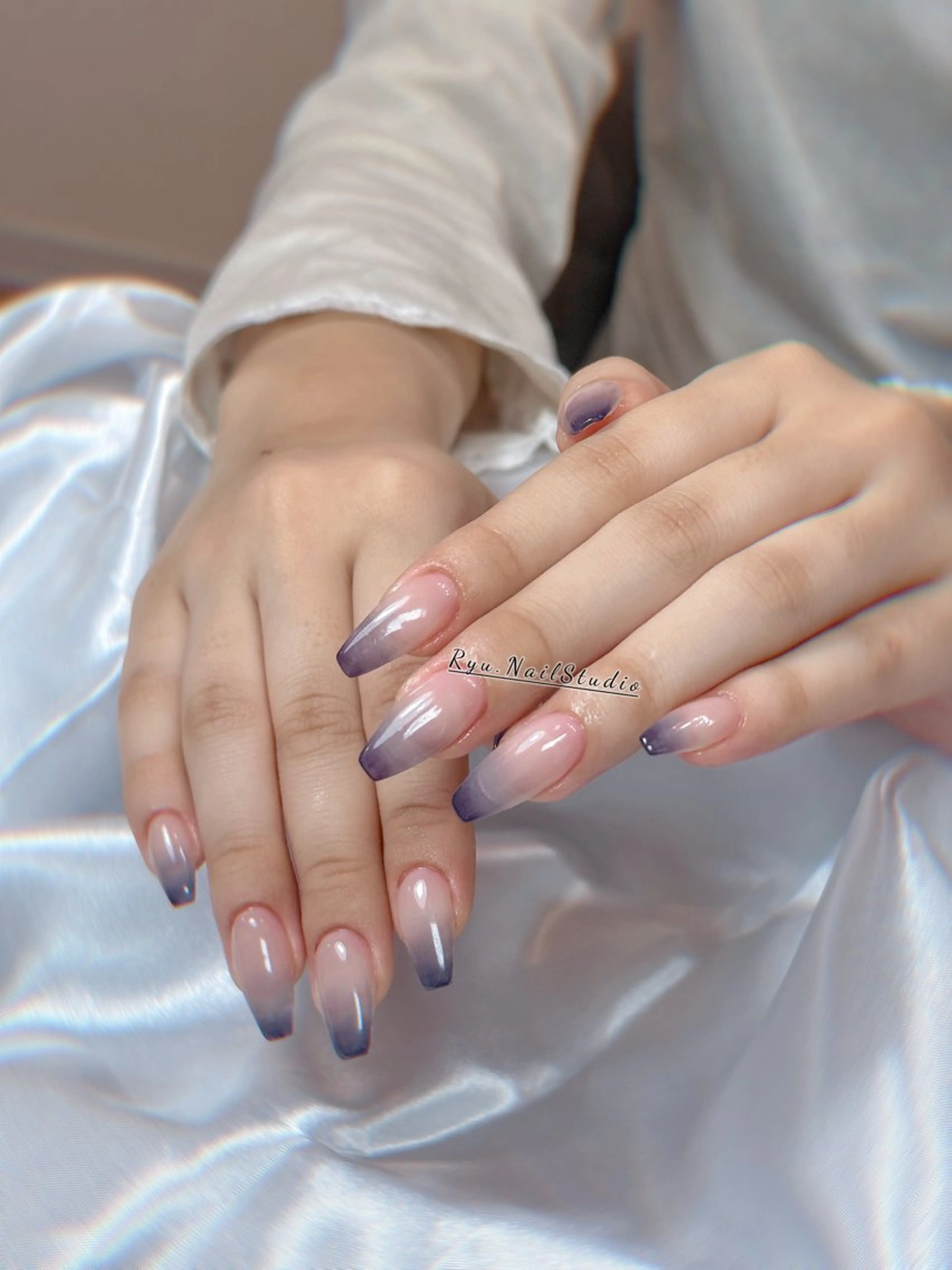 ネイル アートネイル ジェルネイル キラキラネイル ミラーネイル ニュアンスネイル ハンドネイル Ryu Nail Studio所属・Ryu Nail Shinokuboのネイルデザイン
