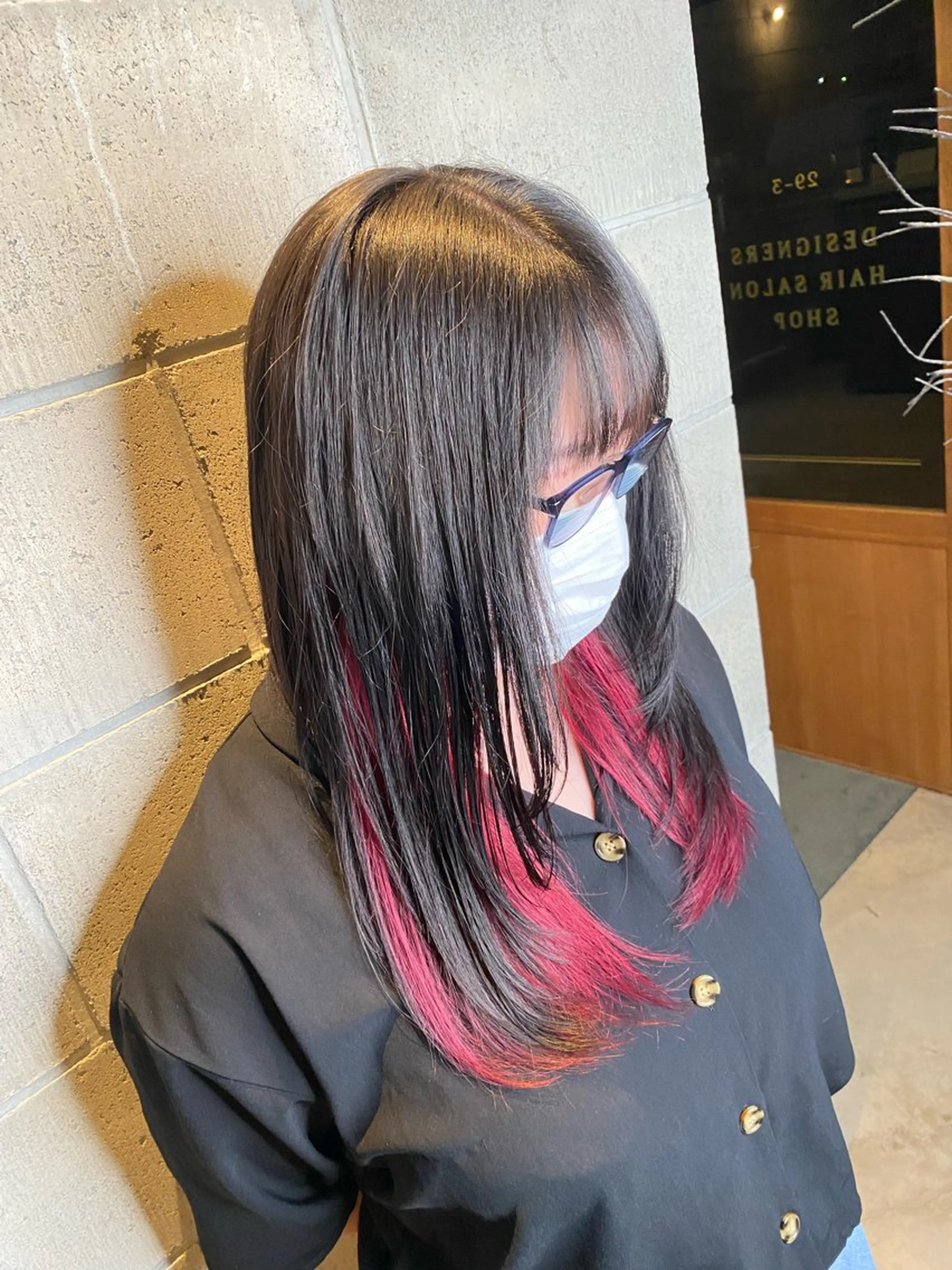 ロング カラー インナーカラー レイヤーカット ヘアカラー トリートメント 艶髪・透明感カラー・ 韓国ヘア・Yuriのヘアスタイル