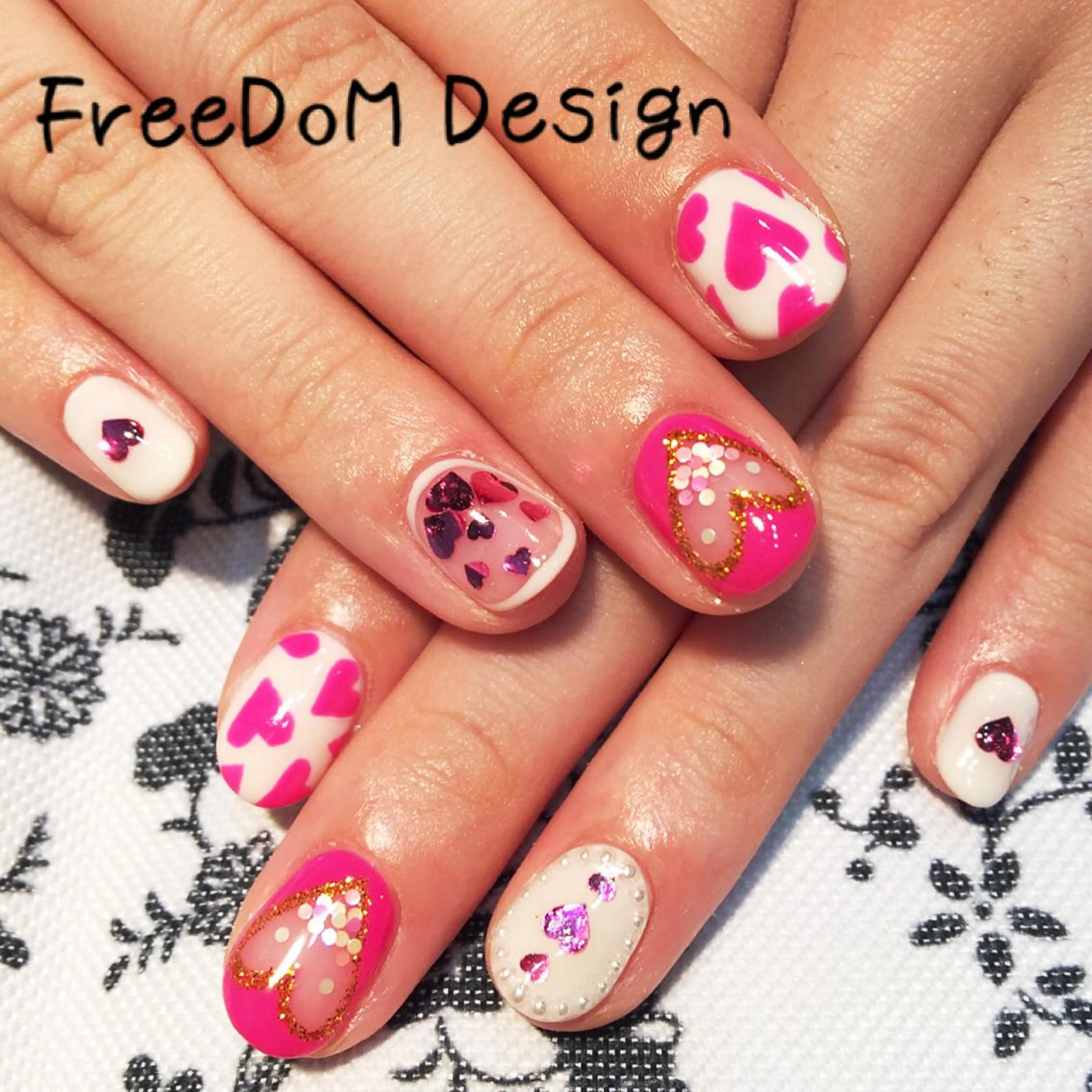 ネイル バレンタイン ＦreeDoＭ   Design所属・W KUMIのネイルデザイン