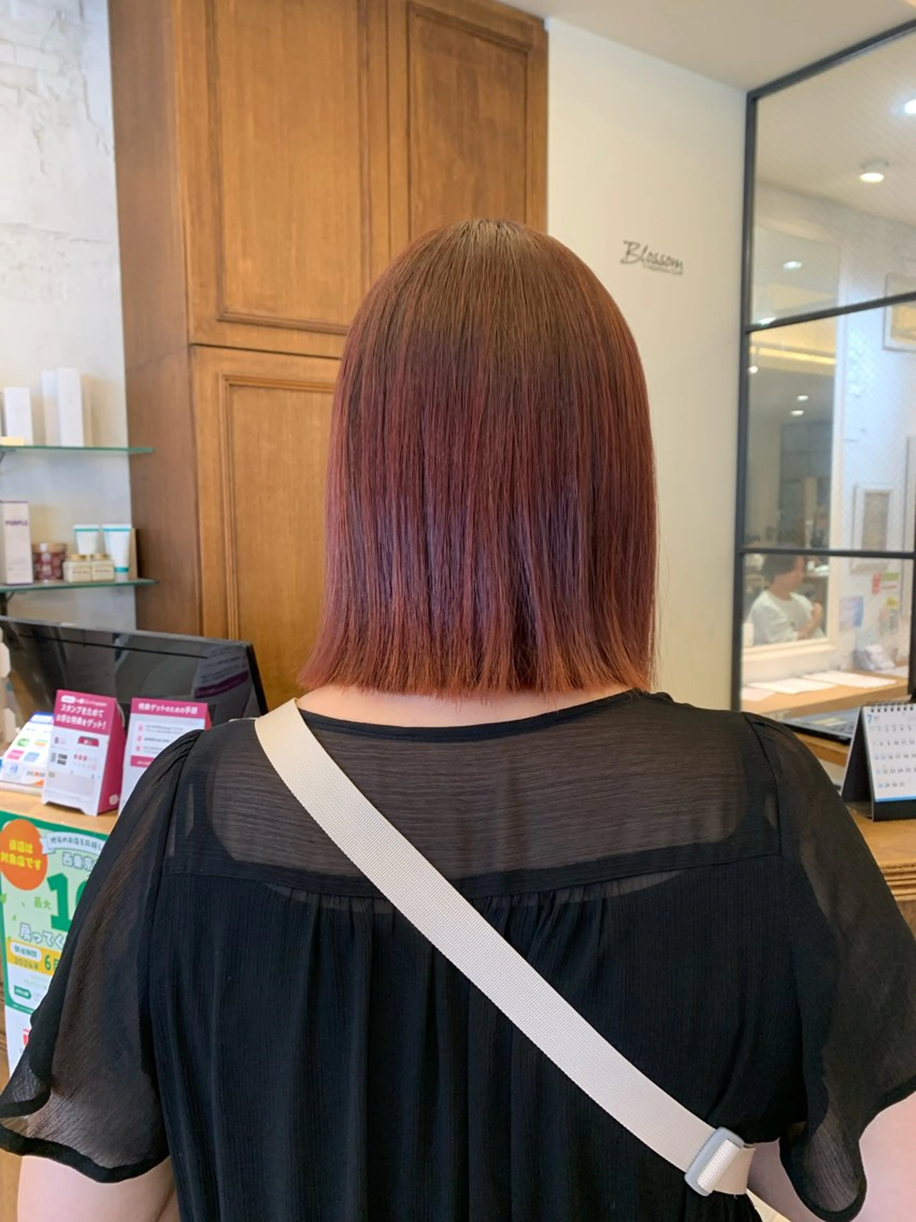 ミディアム カラー バレイヤージュ ブリーチ デザインカラー イヤリングカラー グラデーションカラー カット ヘアカラー トリートメント ひばりヶ丘美容室 ✂︎藤原珠輝✂︎のヘアスタイル