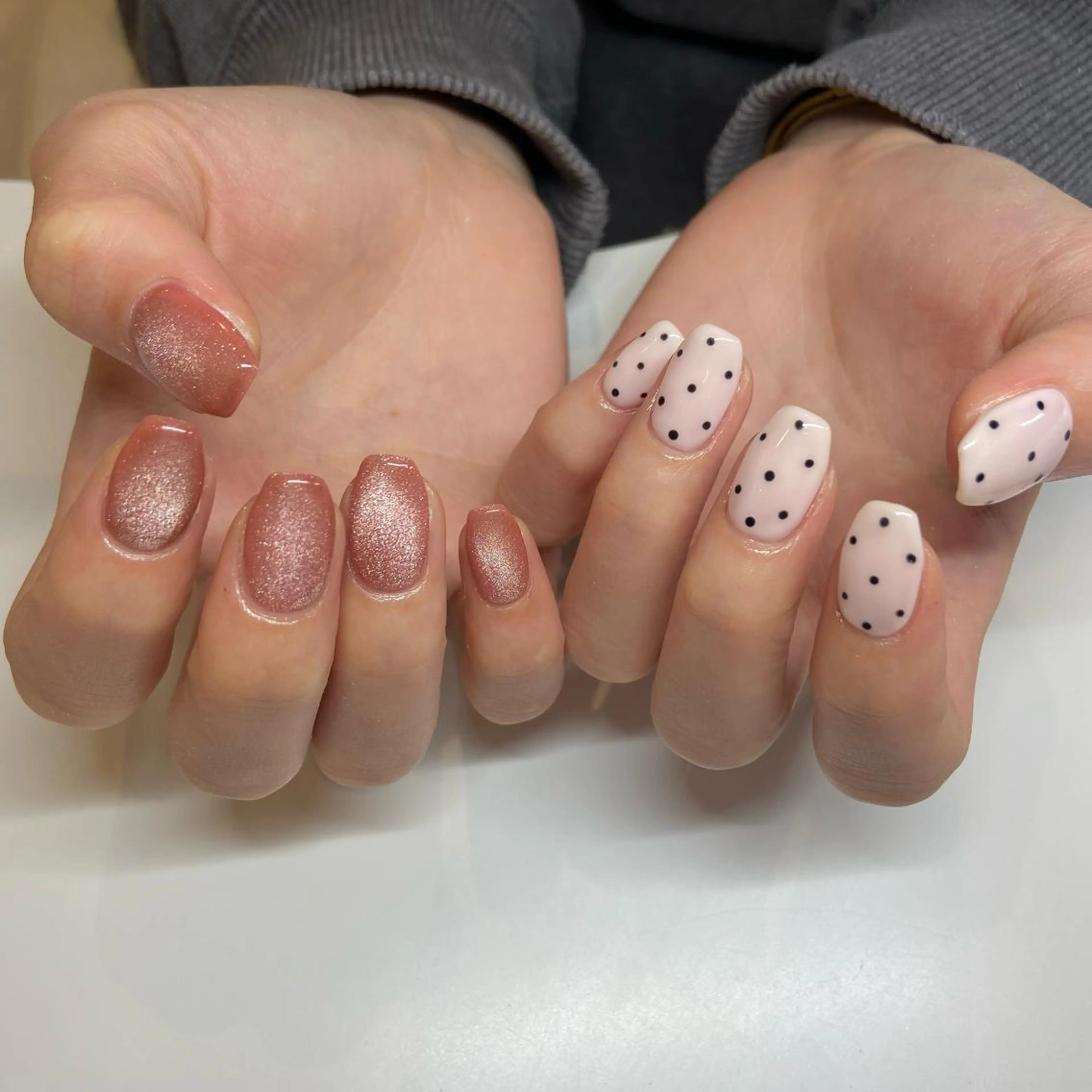 ネイル ドット マグネットネイル 杏花梨 ROCCOnailのネイルデザイン