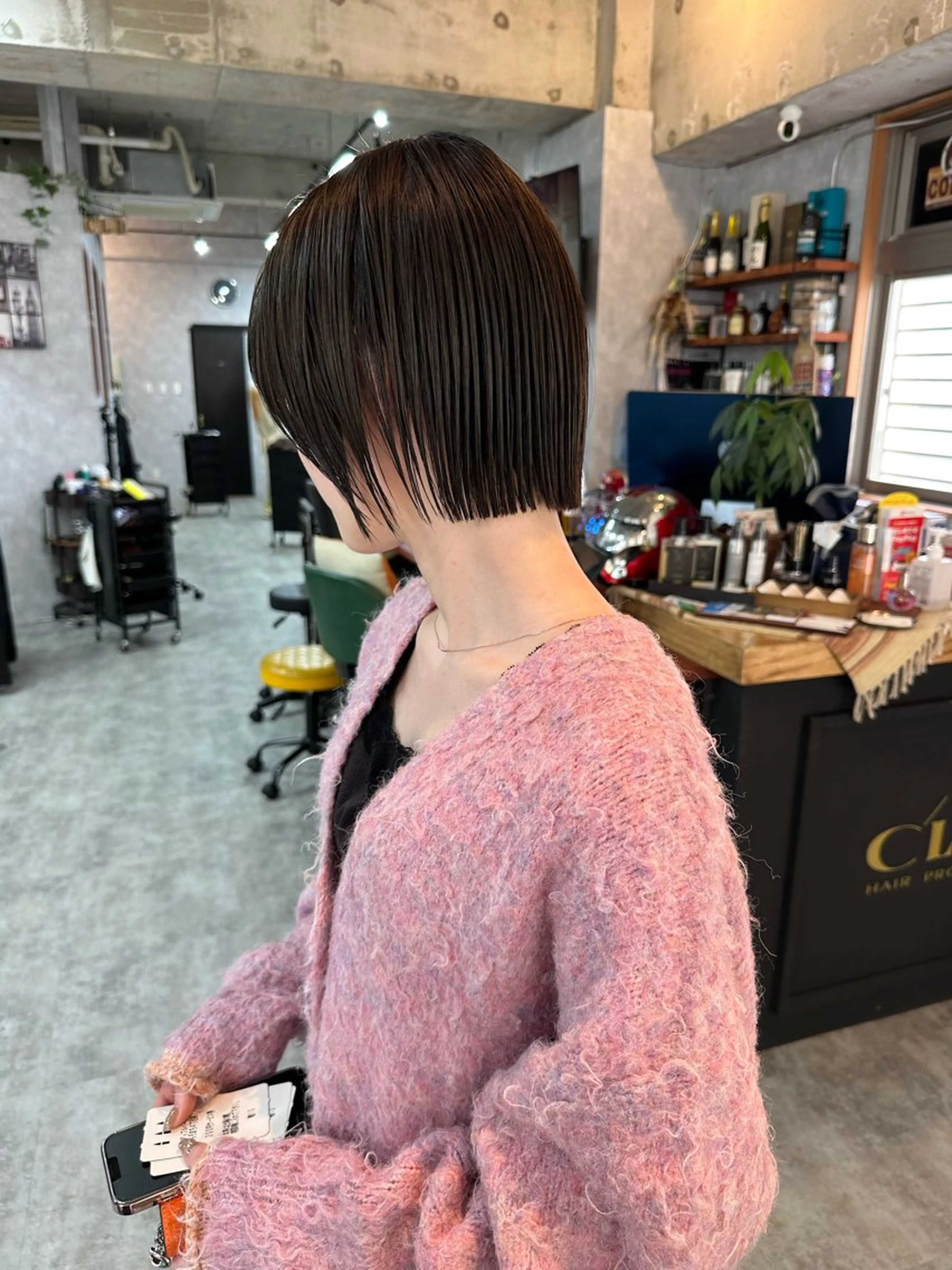 ショート 切りっぱなしボブ ショートボブ ハンサムショート 丸みショート ボブ カット ヘアカラー トリートメント C’LD hair  produce /シールドヘア所属・モテ髪/ボブ/ショー ト/アダチフウトのヘアスタイル
