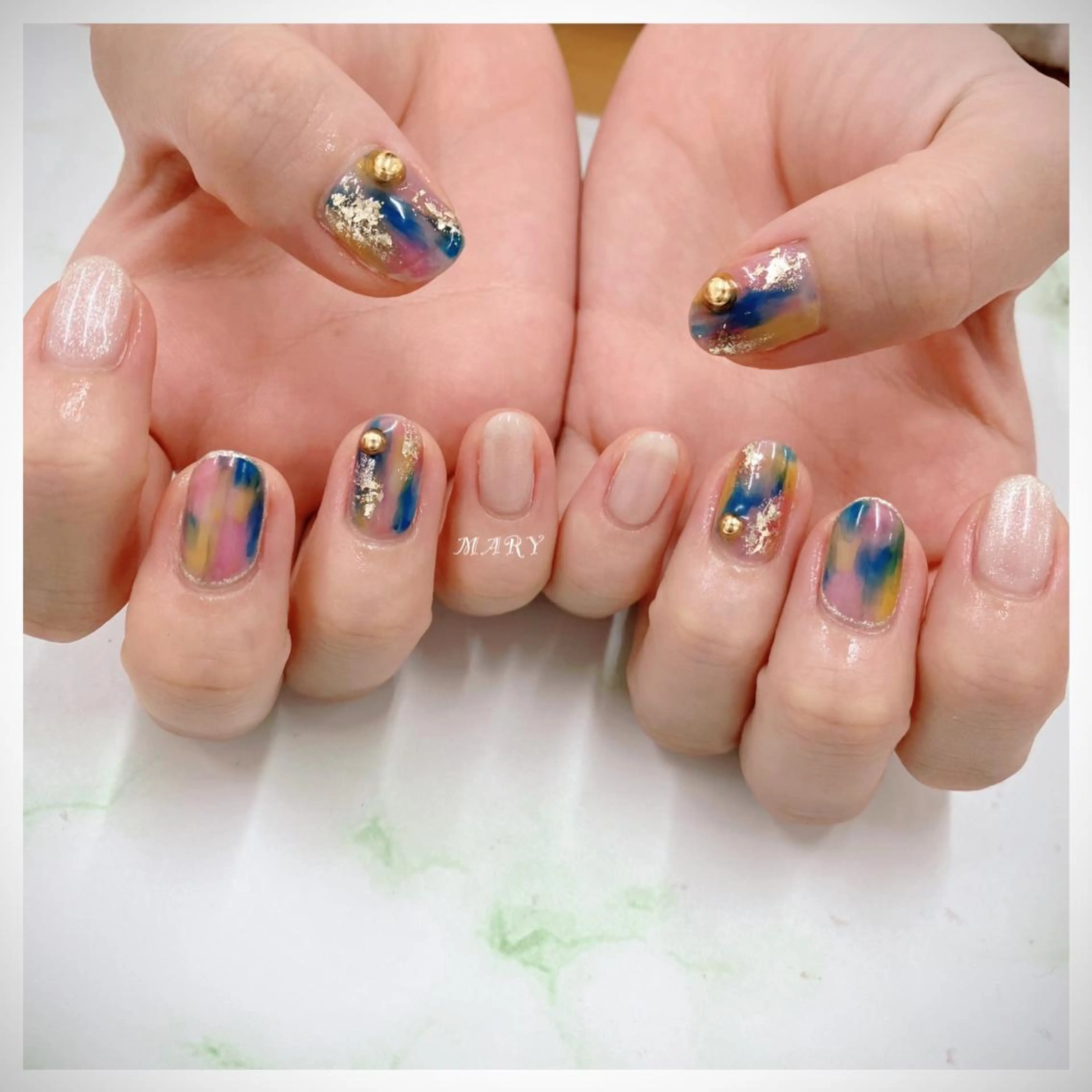 ネイル キラキラネイル マグネットネイル ニュアンスネイル ハンドネイル Mary nail所属・Mary nail .narumiのネイルデザイン