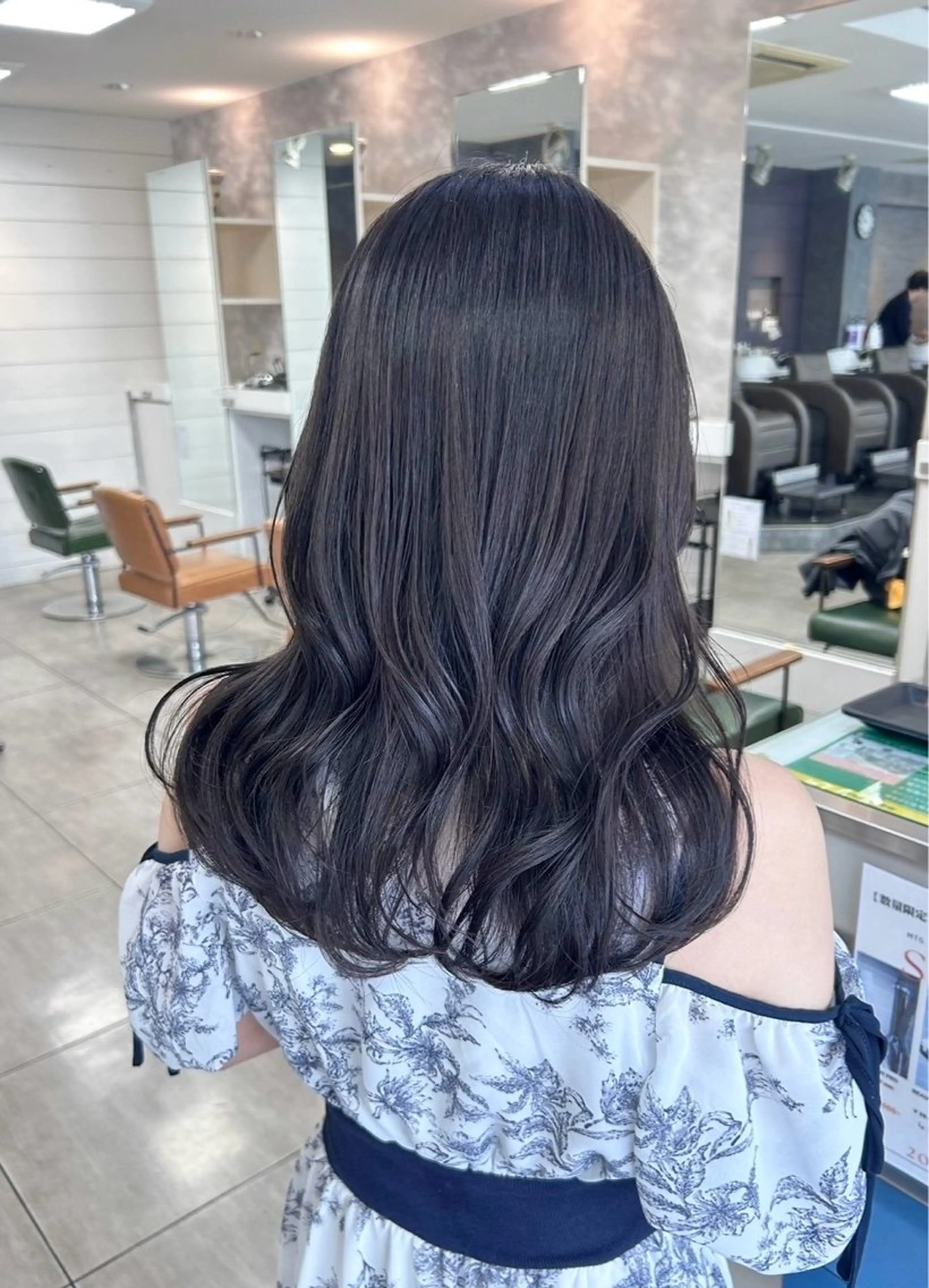 ミディアム パープルカラー カット ヘアカラー 🫧艶髪カラー🫧 森本くるみのヘアスタイル