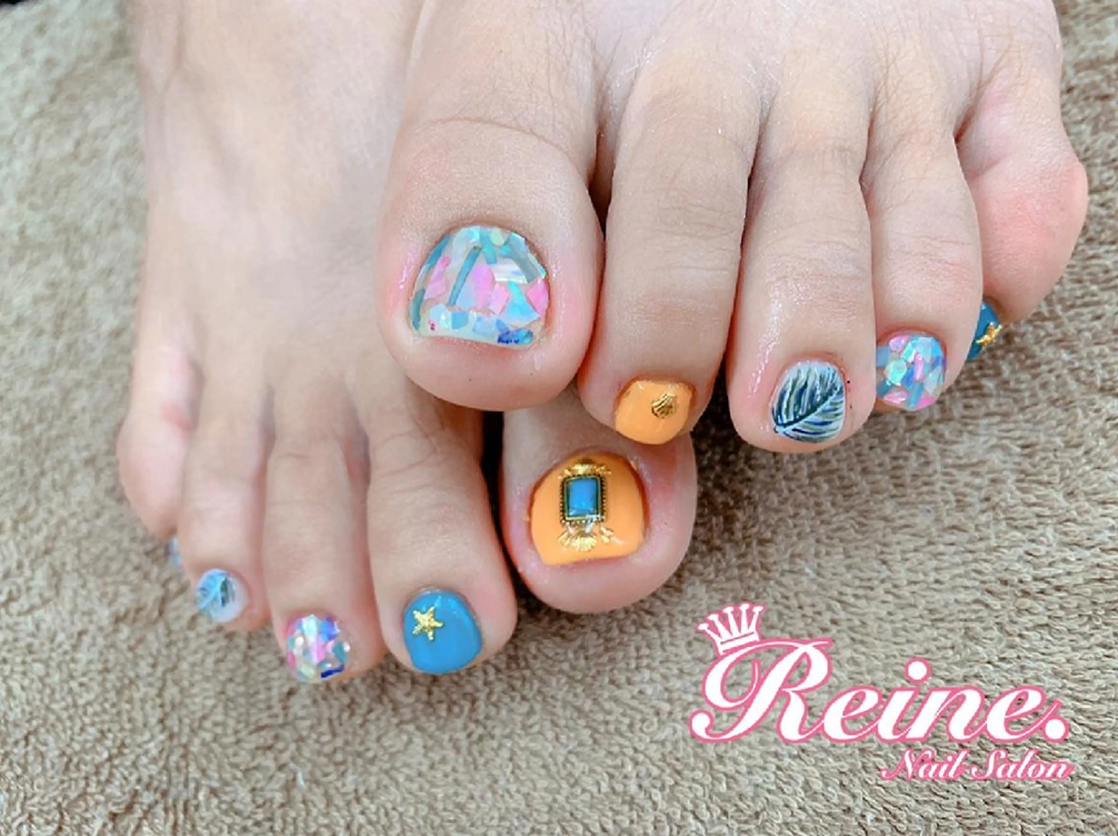 ネイル Nailsalon Reine所属・玉栄 伶奈のネイルデザイン