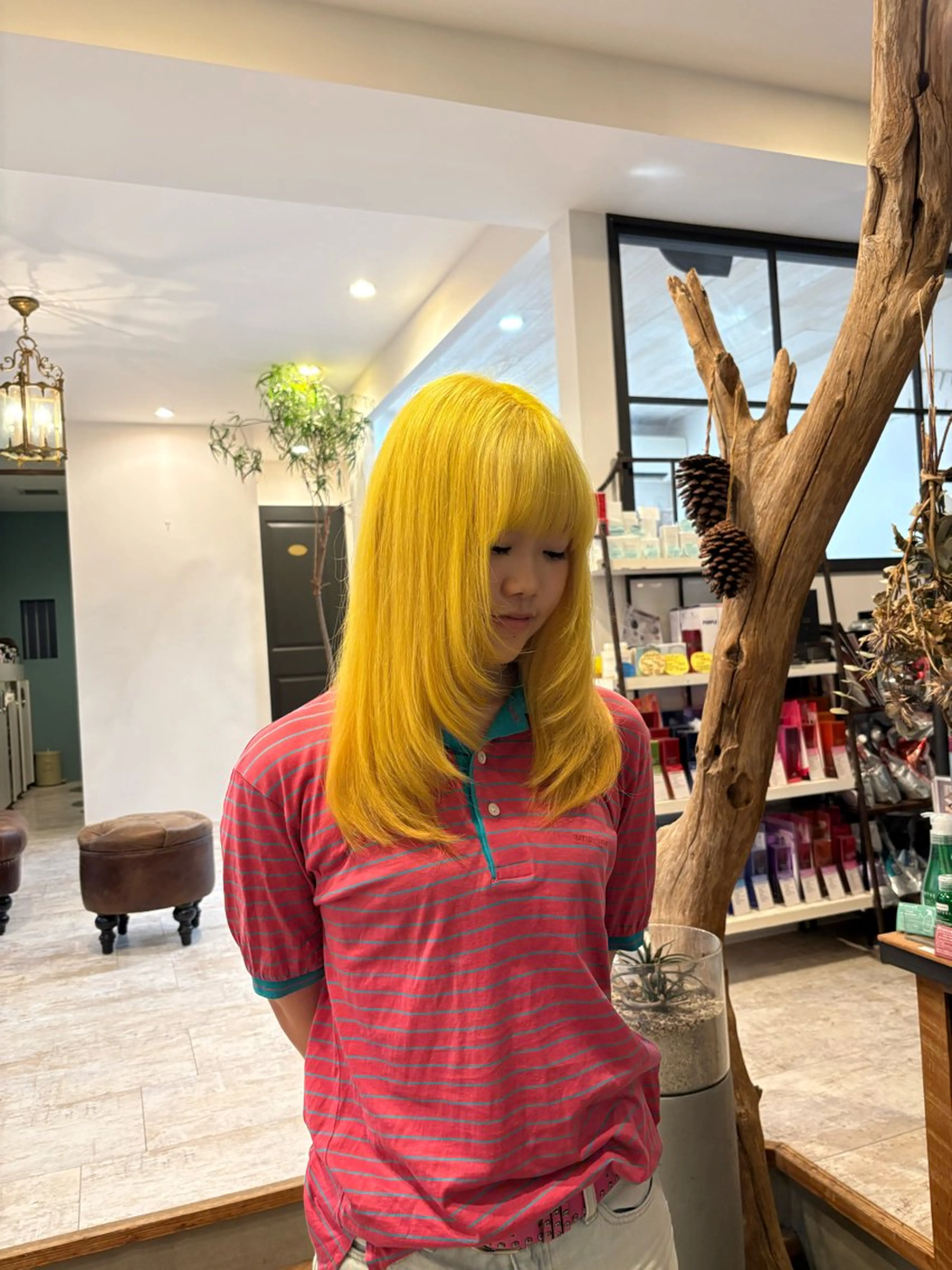 ロング カラー ブリーチ イエローカラー 顔周りカット レイヤーカット カット 増田 ルナのヘアスタイル