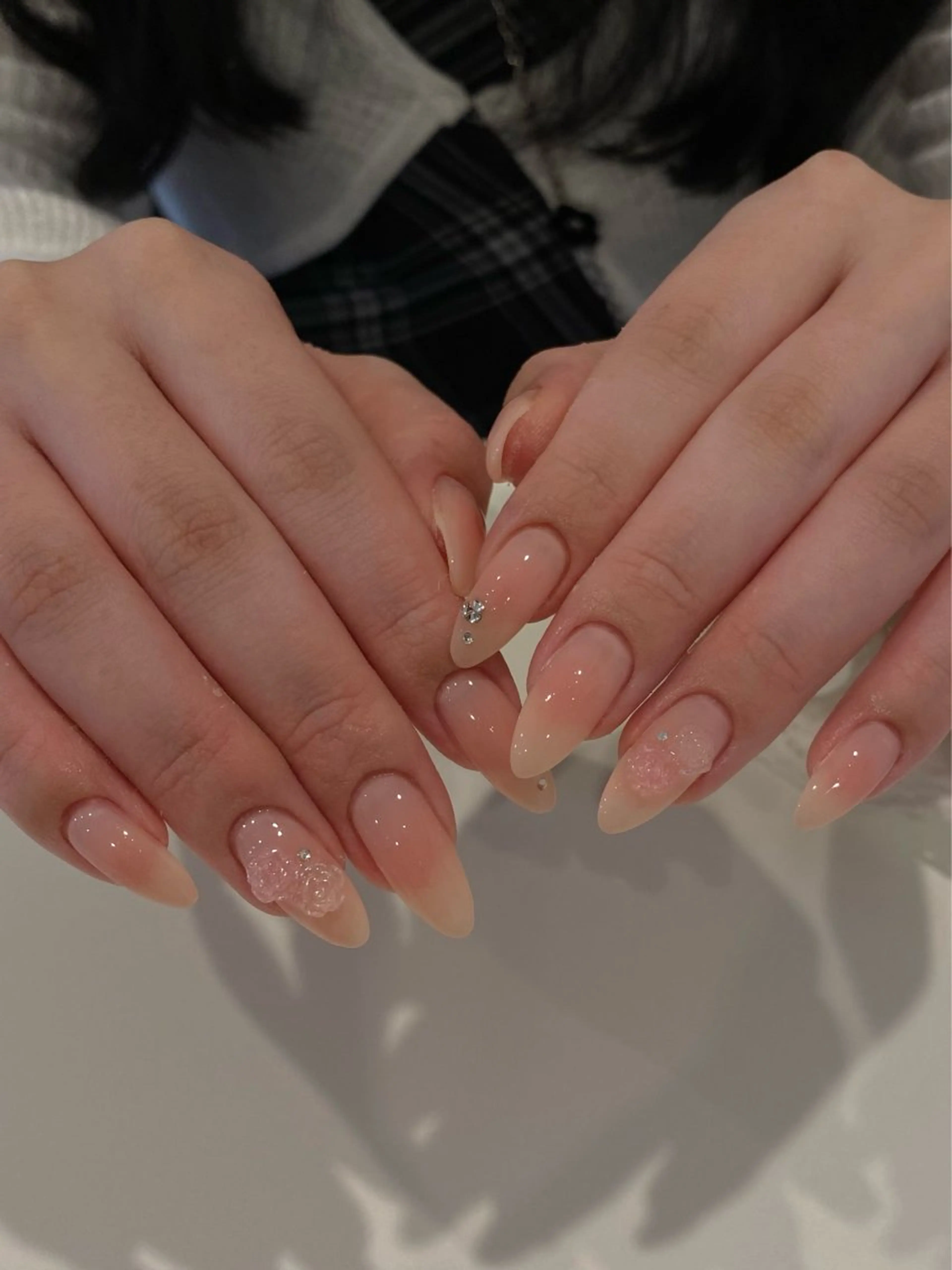 ネイル チークネイル ハンドネイル odette Mikiのネイルデザイン