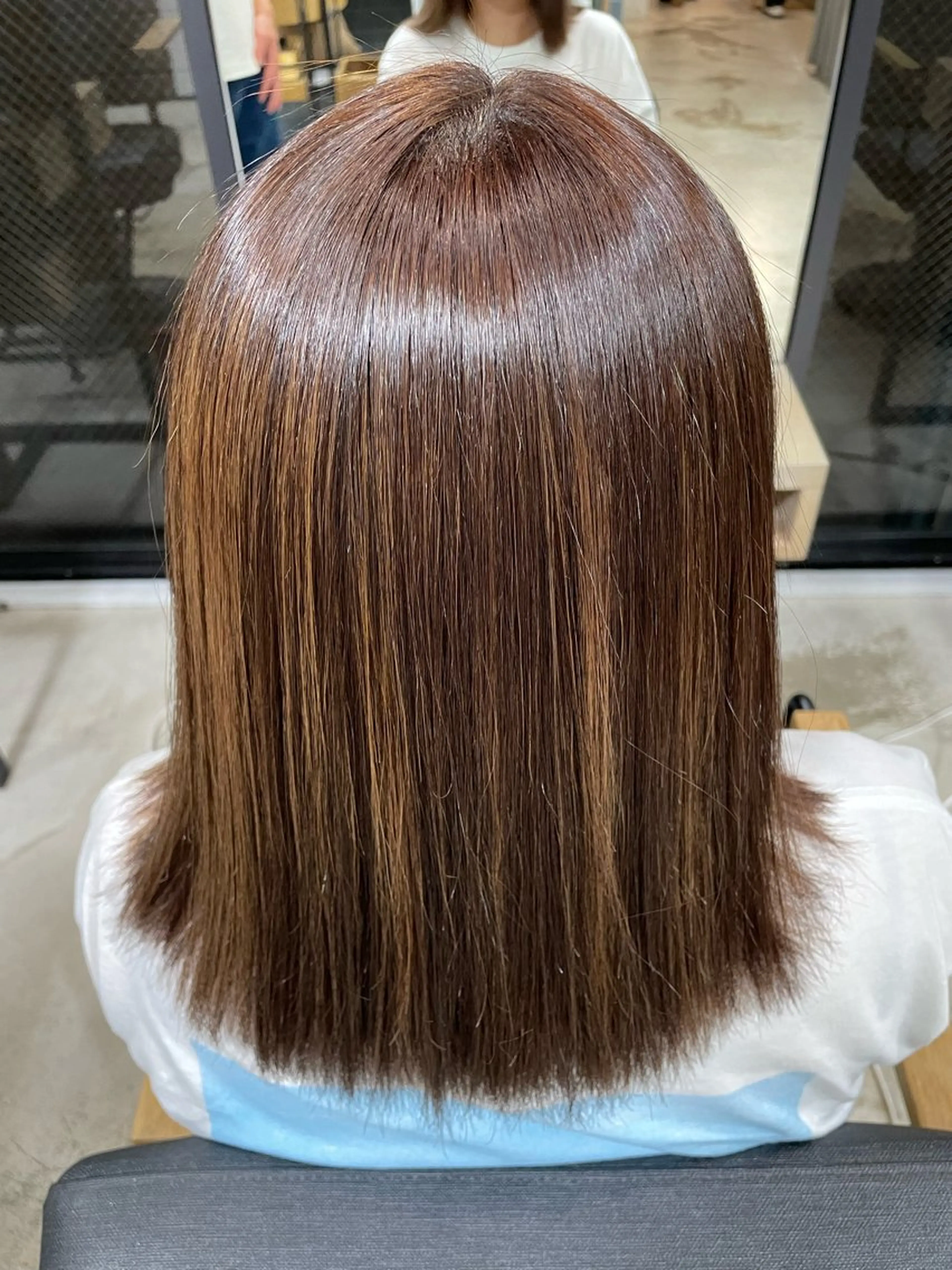セミロング 縮毛矯正 絶対綺麗な暖色カラー 🎯あります✨増渕✨のヘアスタイル