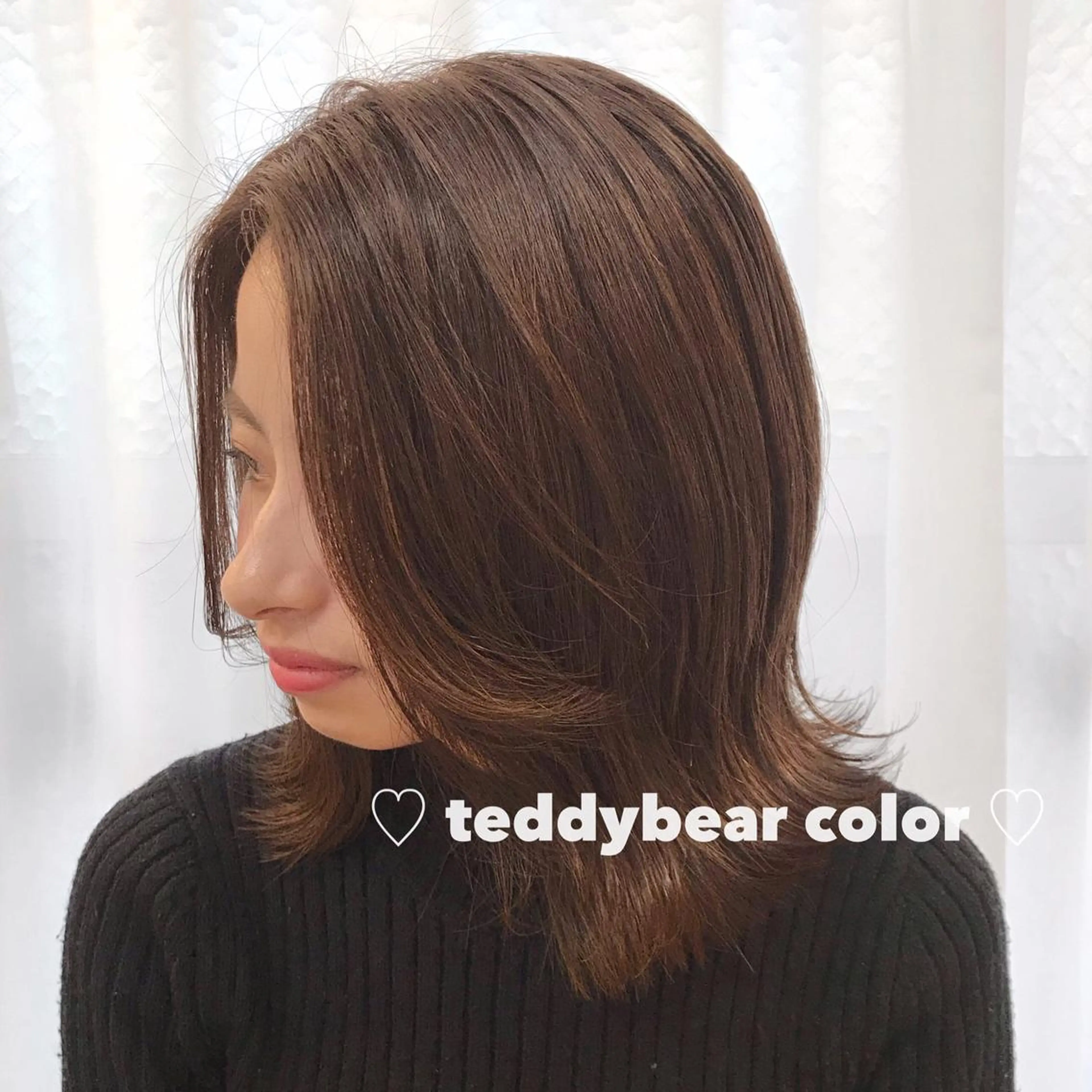 ミディアム ブリーチなしカラー レイヤーカットのヘアスタイル