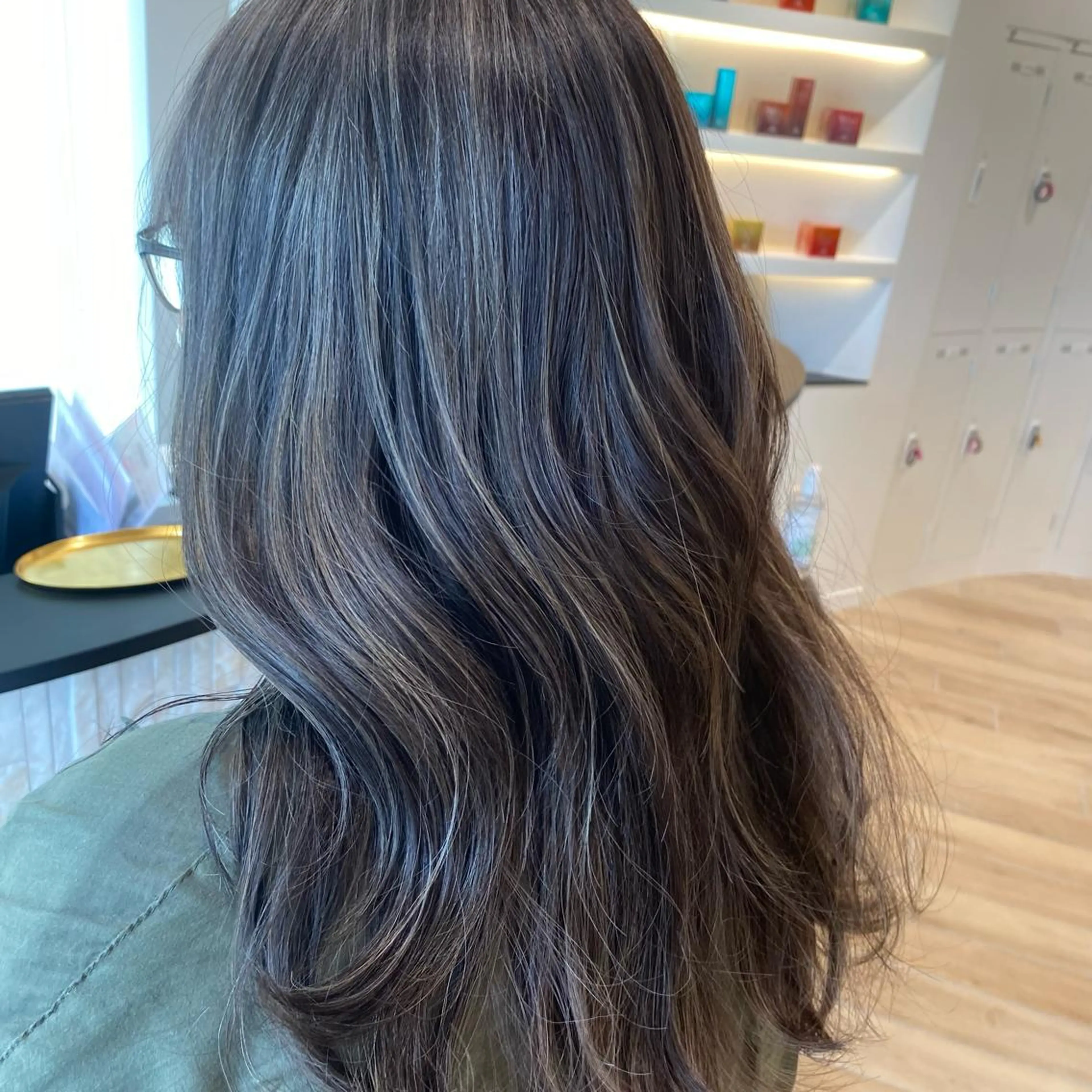 セミロング ハイライト ヘアカラー トリートメント 個性派/ブリーチ ＊ほのかのヘアスタイル