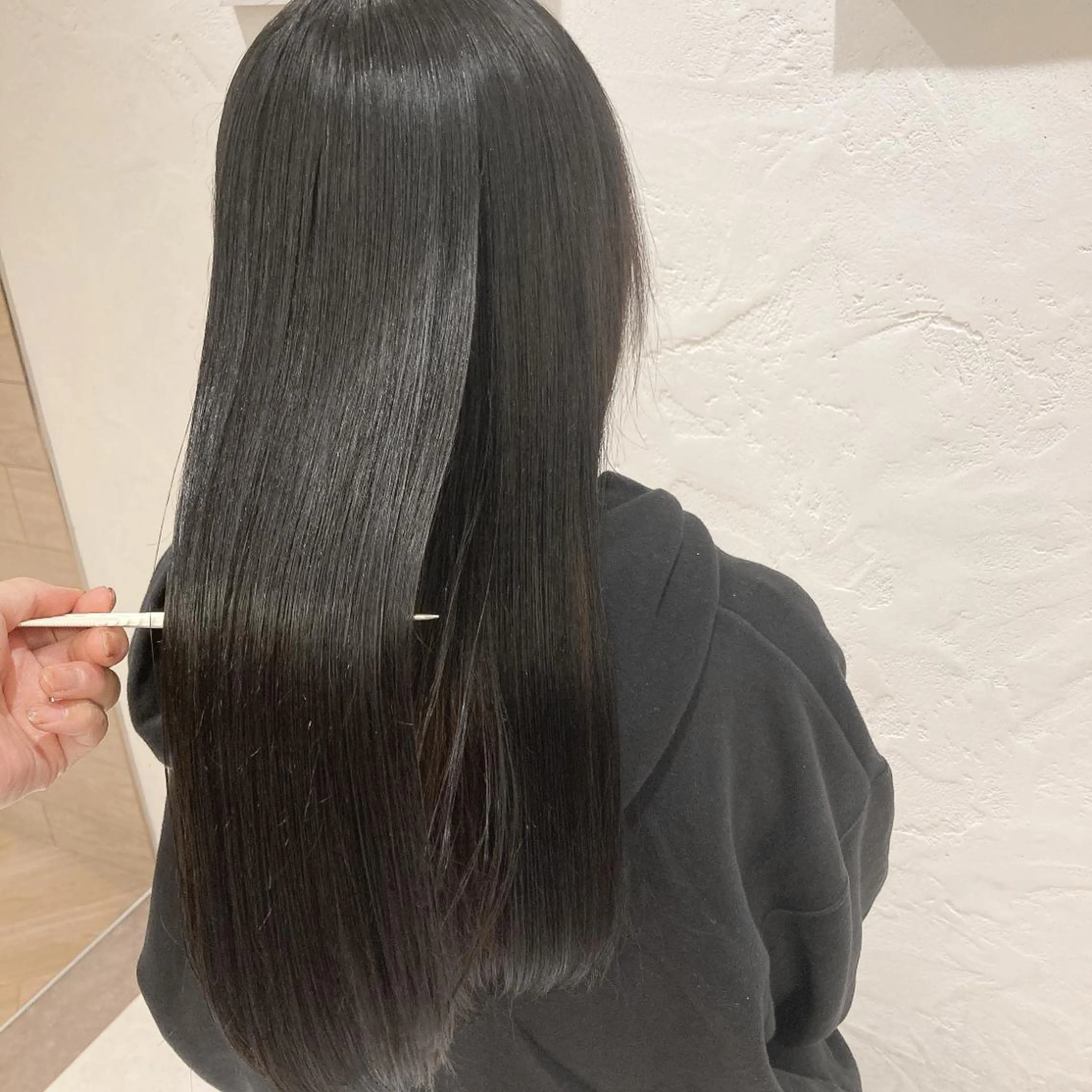 ロング 酸性ストレート カット 縮毛矯正 🌈艶髪🌈 金城リキのヘアスタイル